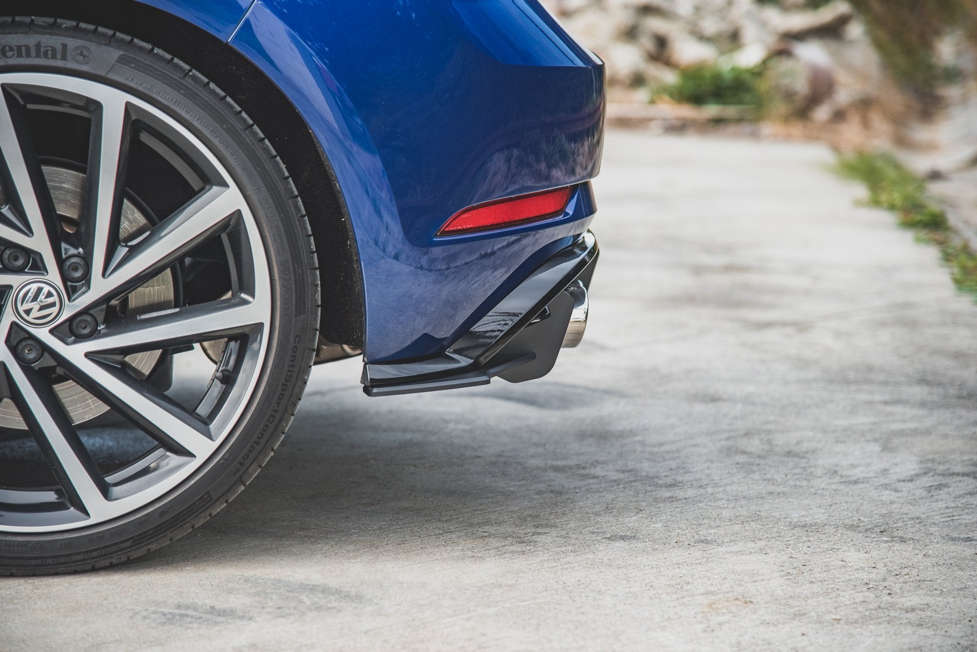 Racing-Durability-Side-Splitters-VW-Golf-7-R-Facelift-Red-Li