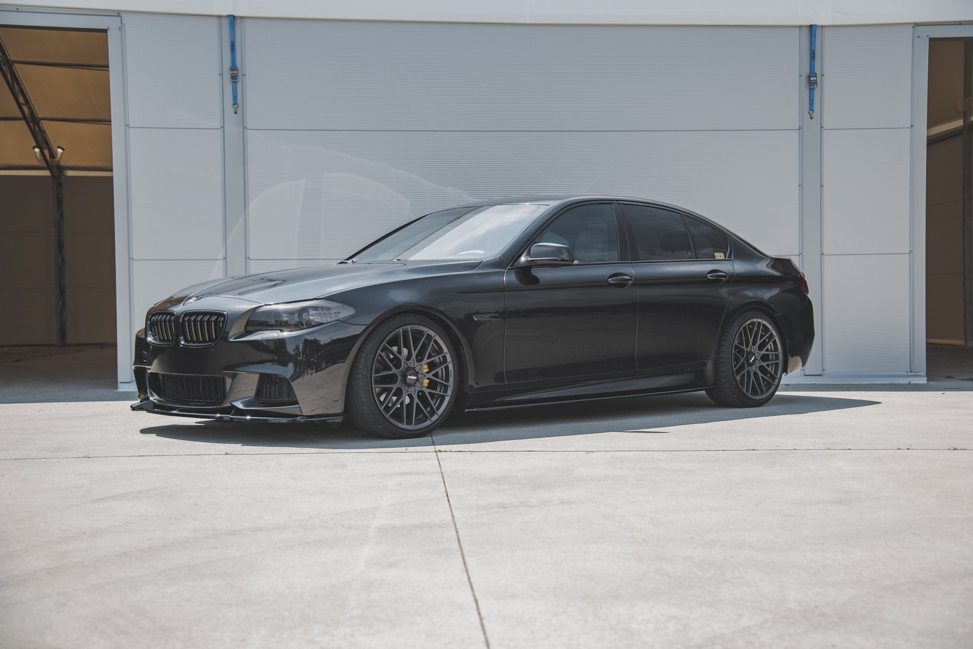 Side-Skirts-Diffusers-V.2-BMW-5-F10/F11-M-Pack---Gloss-Black