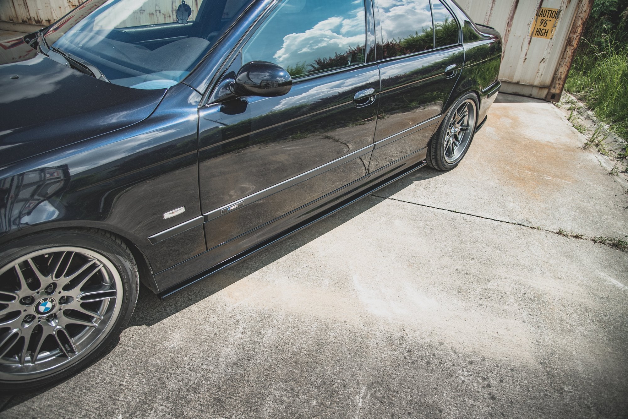 Side-Skirts-Diffusers-BMW-M5-E39---Gloss-Black