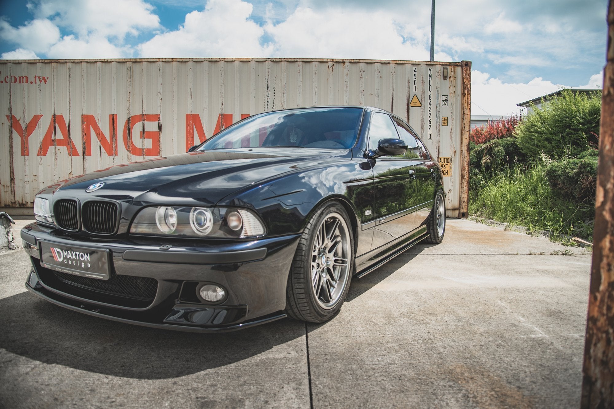 Side-Skirts-Diffusers-BMW-M5-E39---Gloss-Black