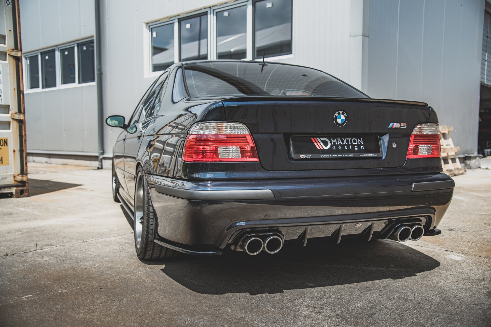 Rear-Side-Splitters-BMW-M5-E39---Gloss-Black