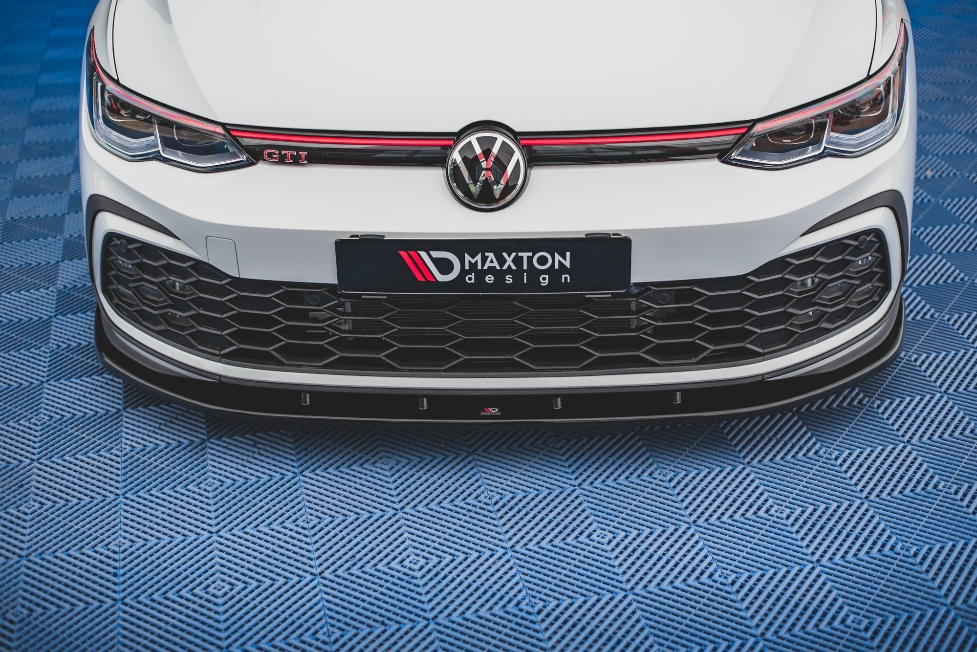 Front-Splitter-Volkswagen-Golf-8-GTi---Gloss-Black
