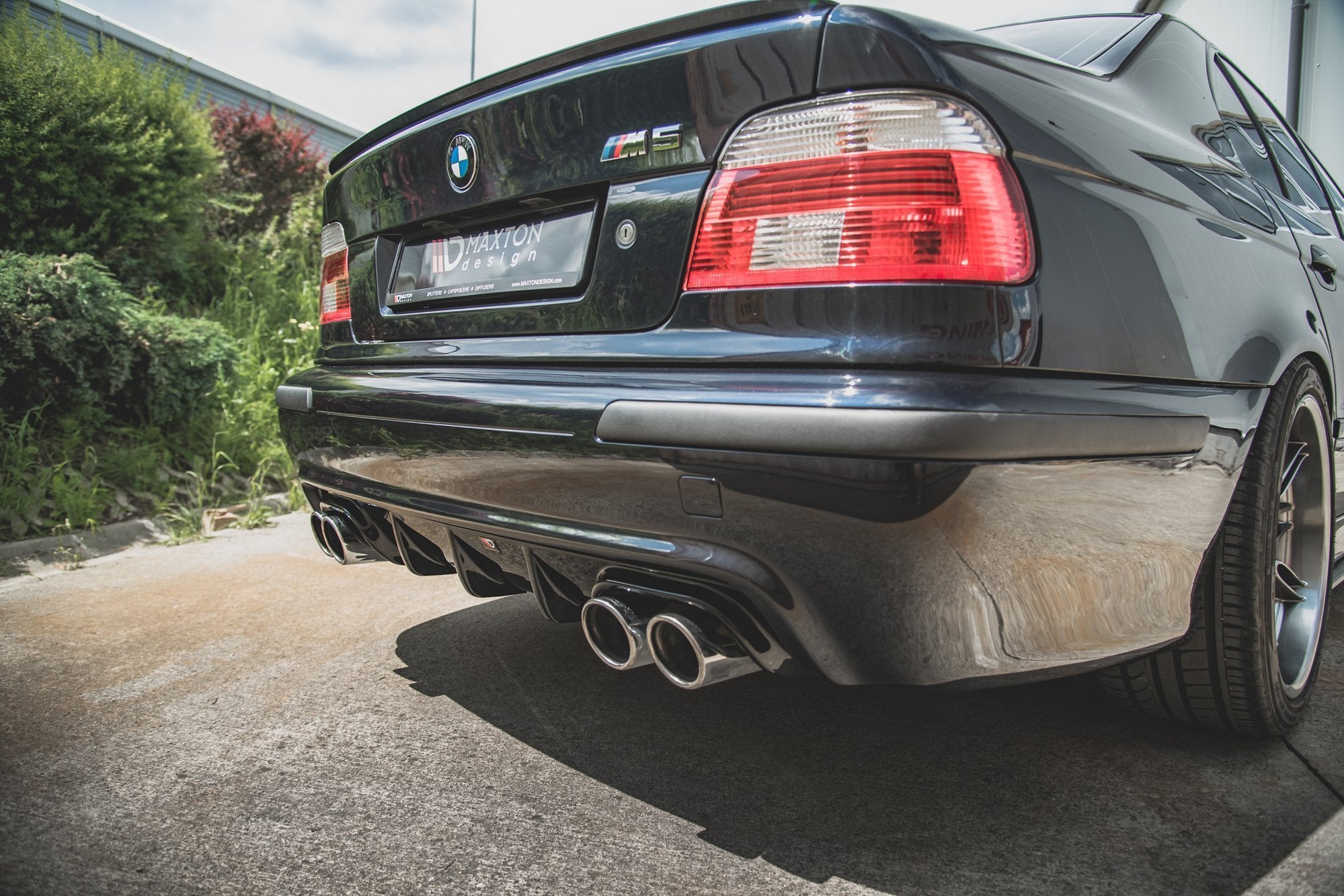 Rear-Valance-BMW-M5-E39---Gloss-Black