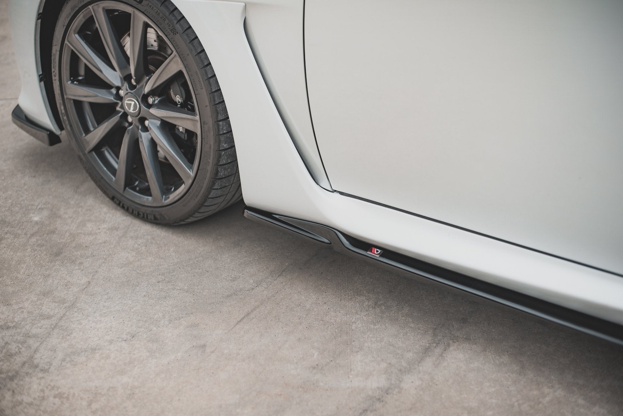 Side-Skirts-Diffusers-Lexus-Is-F-MK2---Gloss-Black