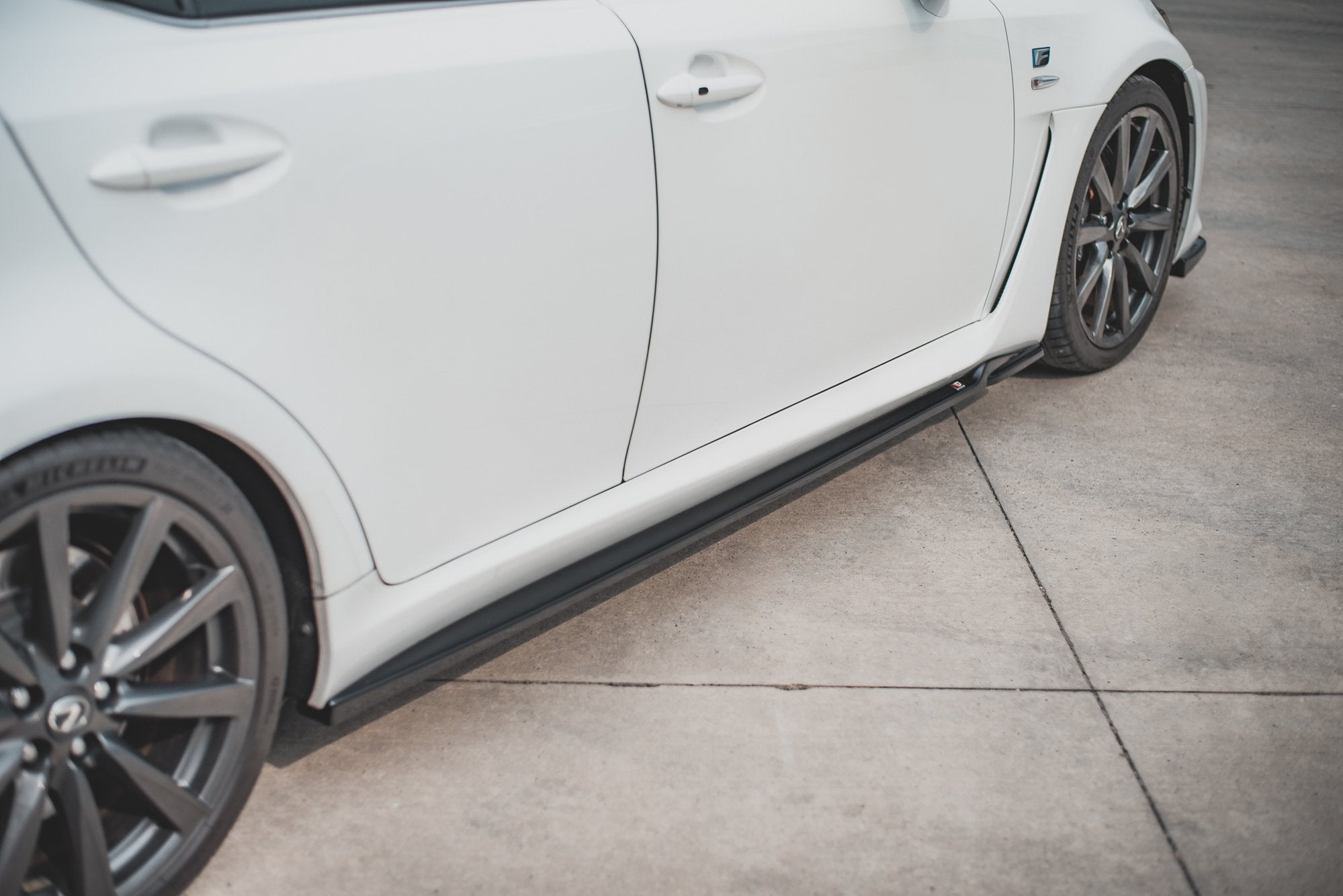 Side-Skirts-Diffusers-Lexus-Is-F-MK2---Gloss-Black