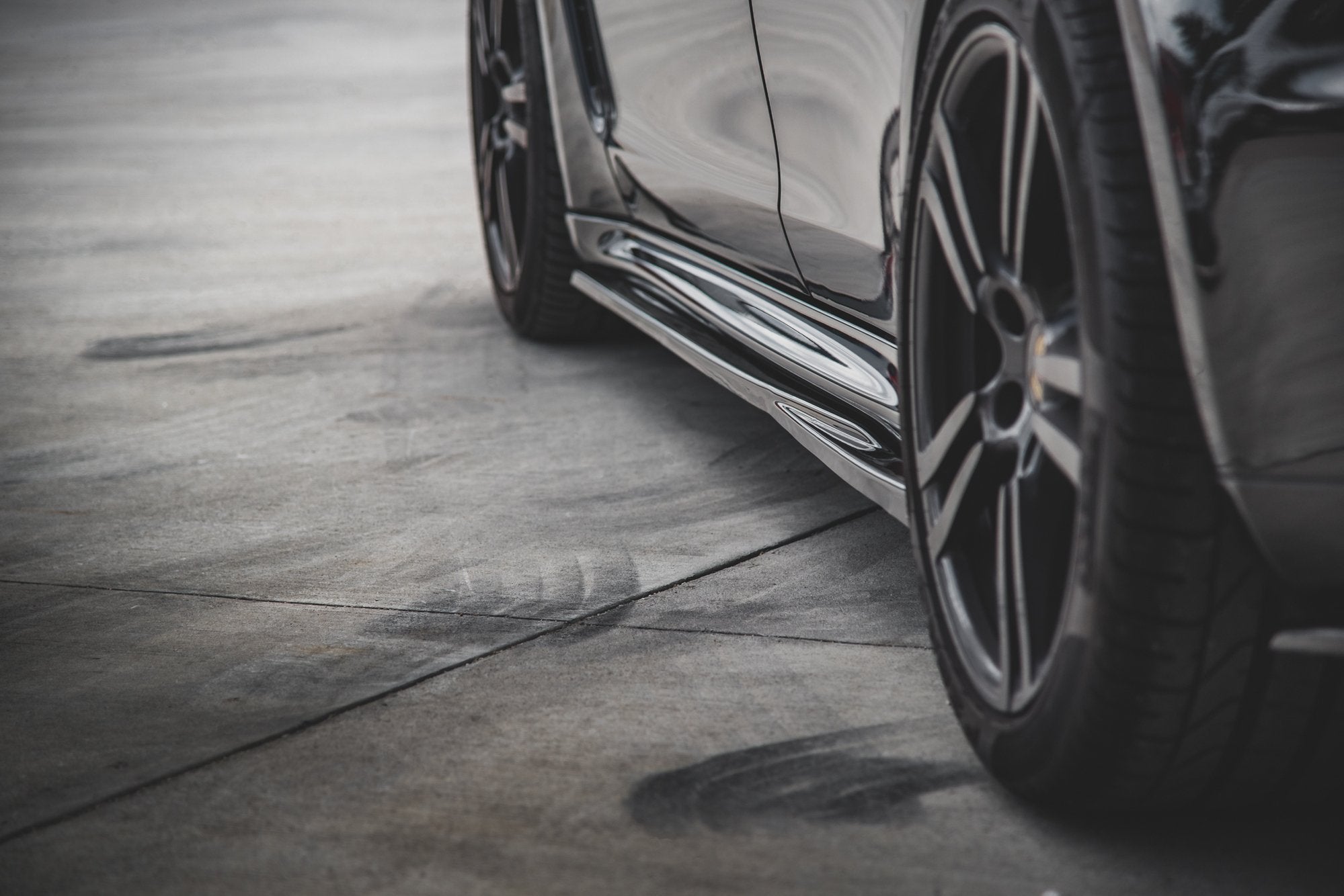 Side-Skirts-Diffusers-V.1-Porsche-Panamera-Turbo-970-Facelif