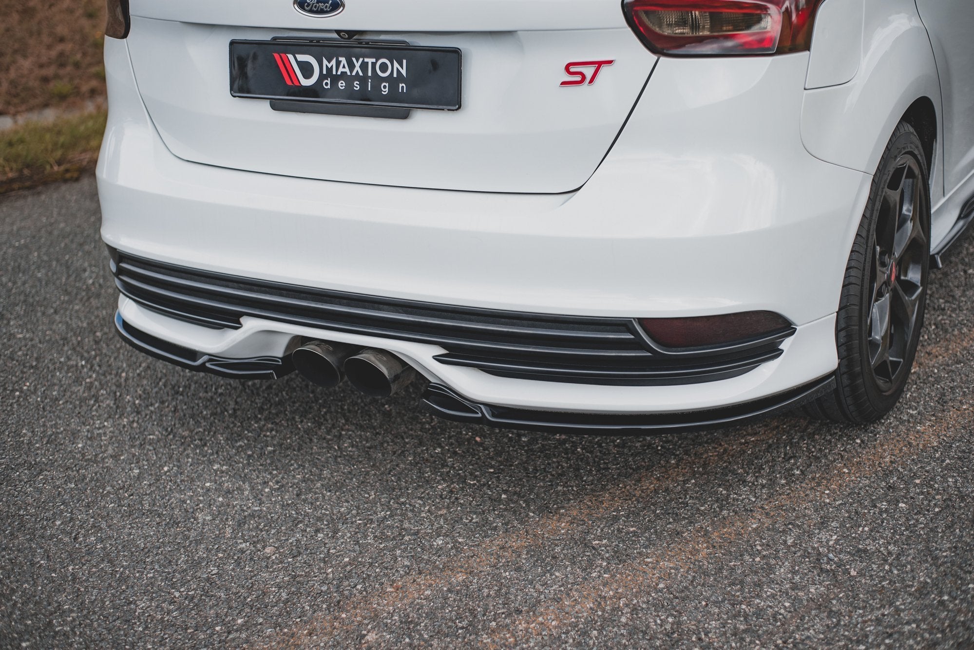 Rear-Side-Splitters-V.2-Ford-Focus-ST-MK3-Facelift-GB