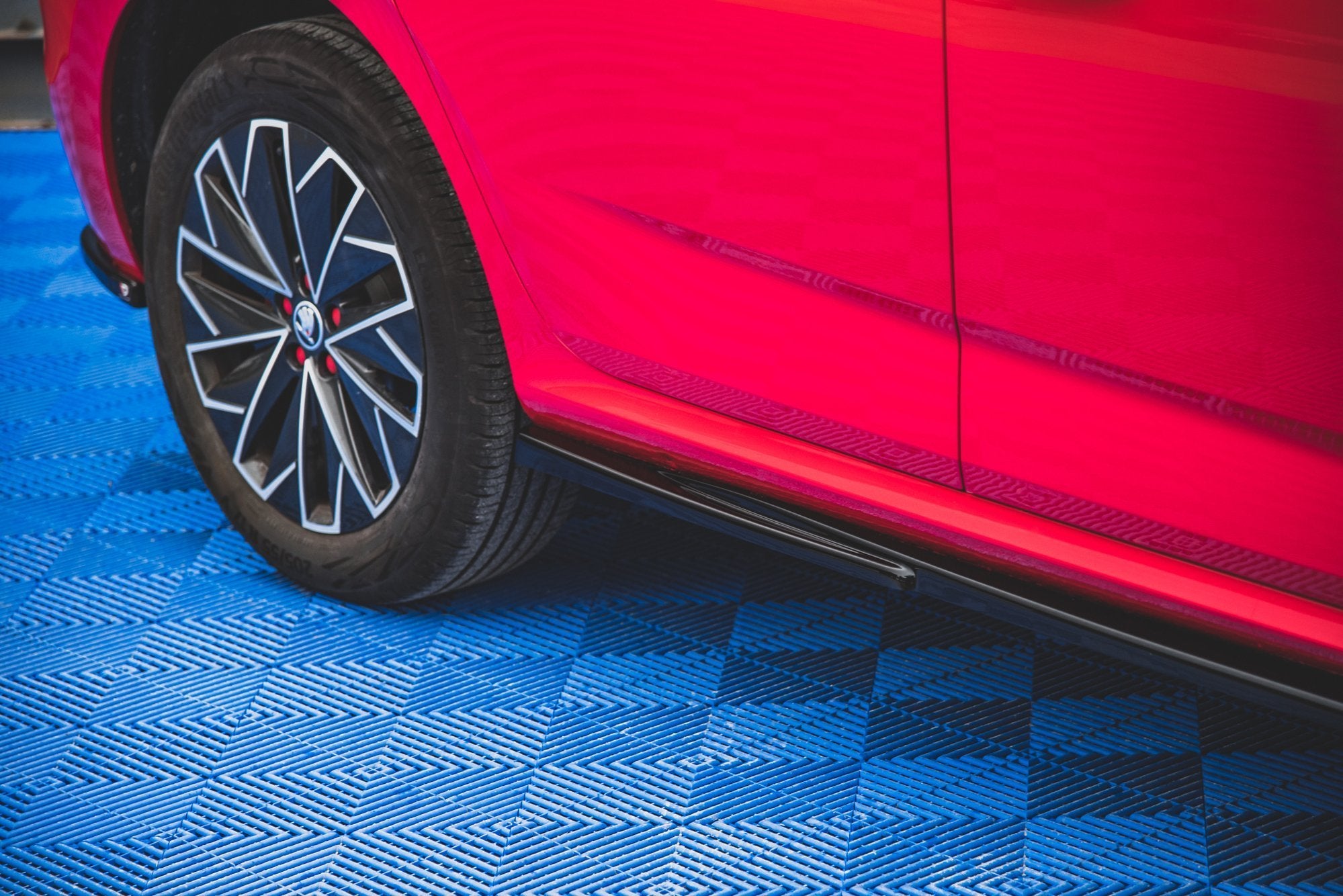 Side-Skirts-Diffusers-Skoda-Kamiq---Gloss-Black