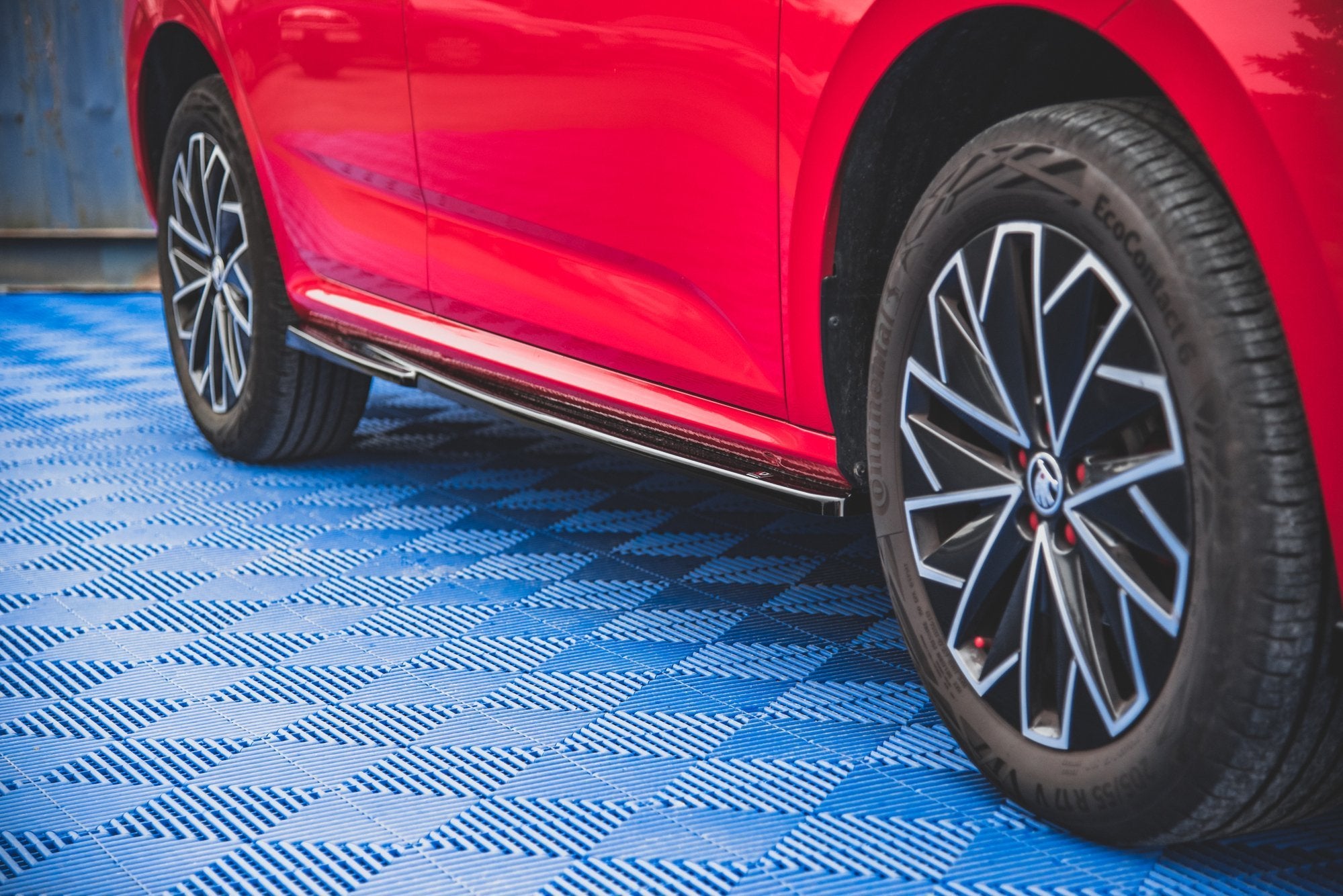 Side-Skirts-Diffusers-Skoda-Kamiq---Gloss-Black