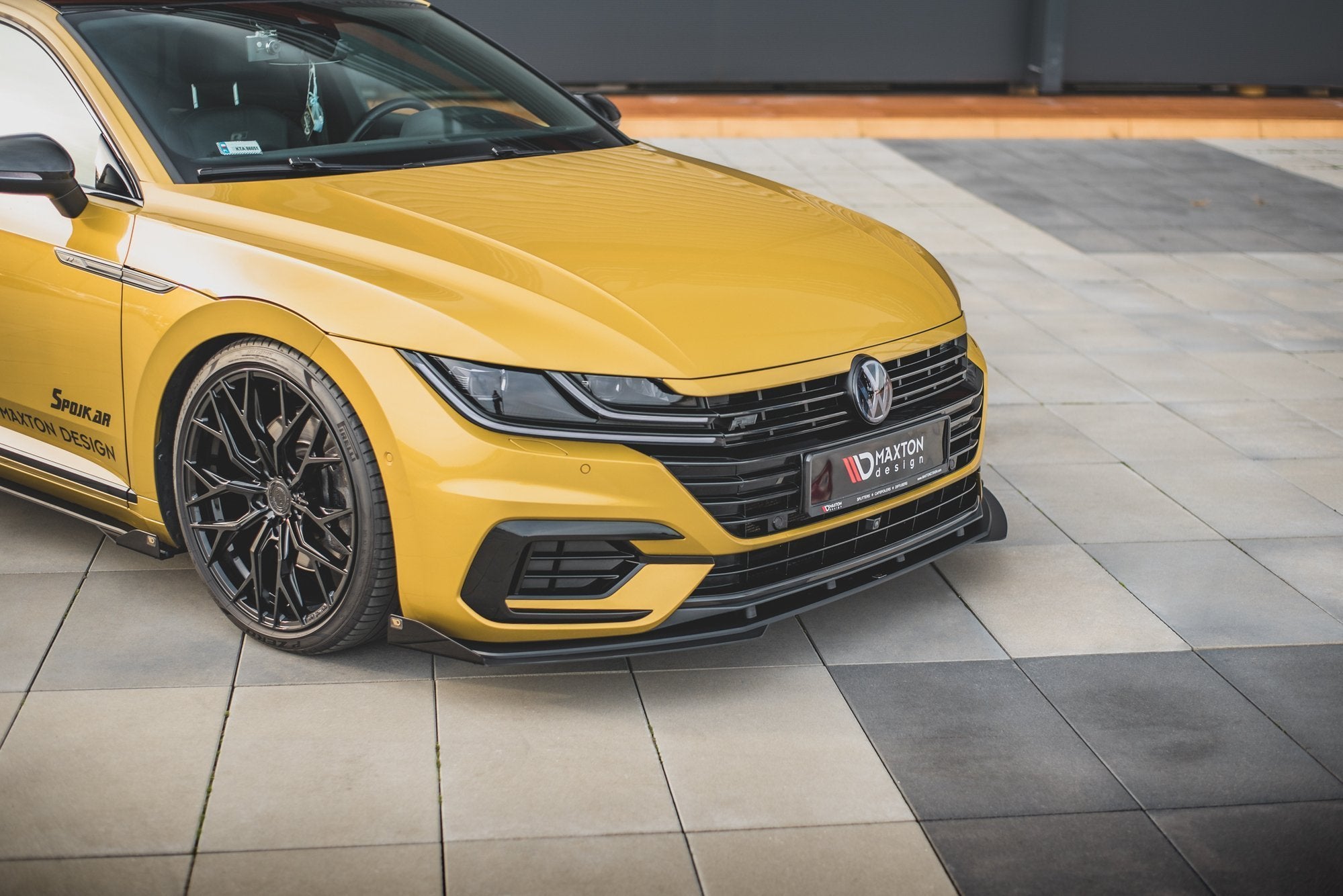 Flaps-Volkswagen-Arteon-R-Line---Gloss-Black