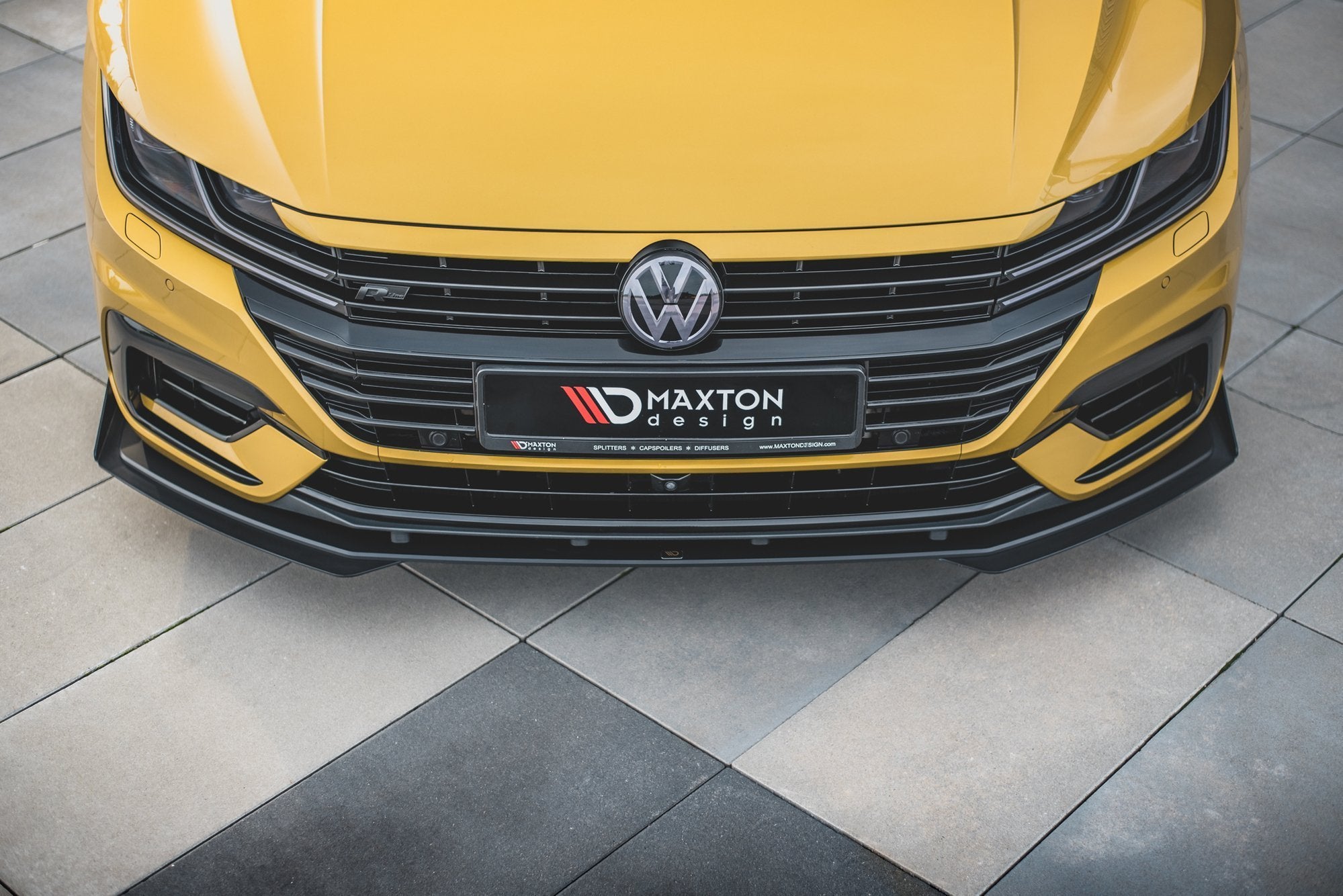 Flaps-Volkswagen-Arteon-R-Line---Gloss-Black
