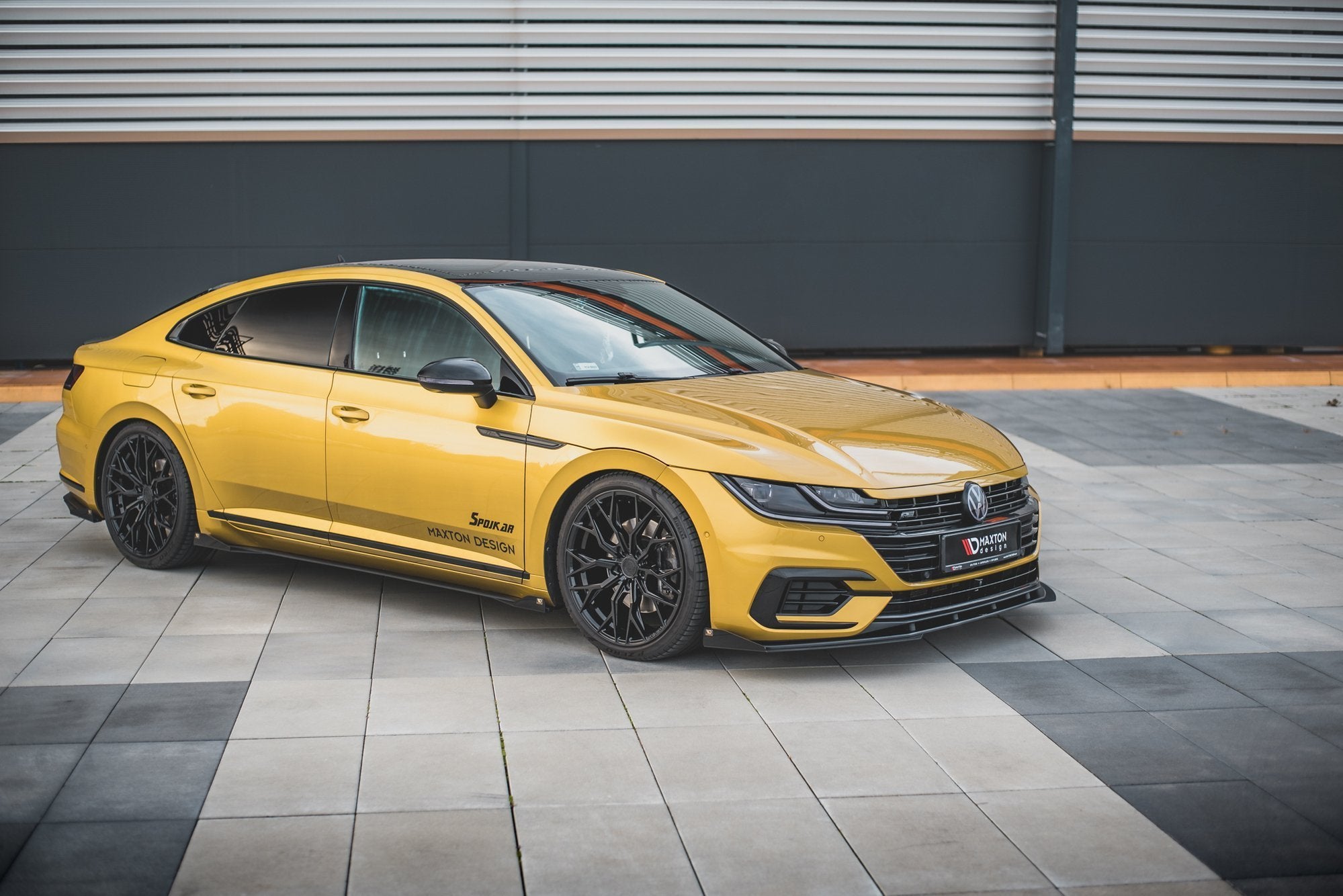 Flaps-Volkswagen-Arteon-R-Line---Gloss-Black