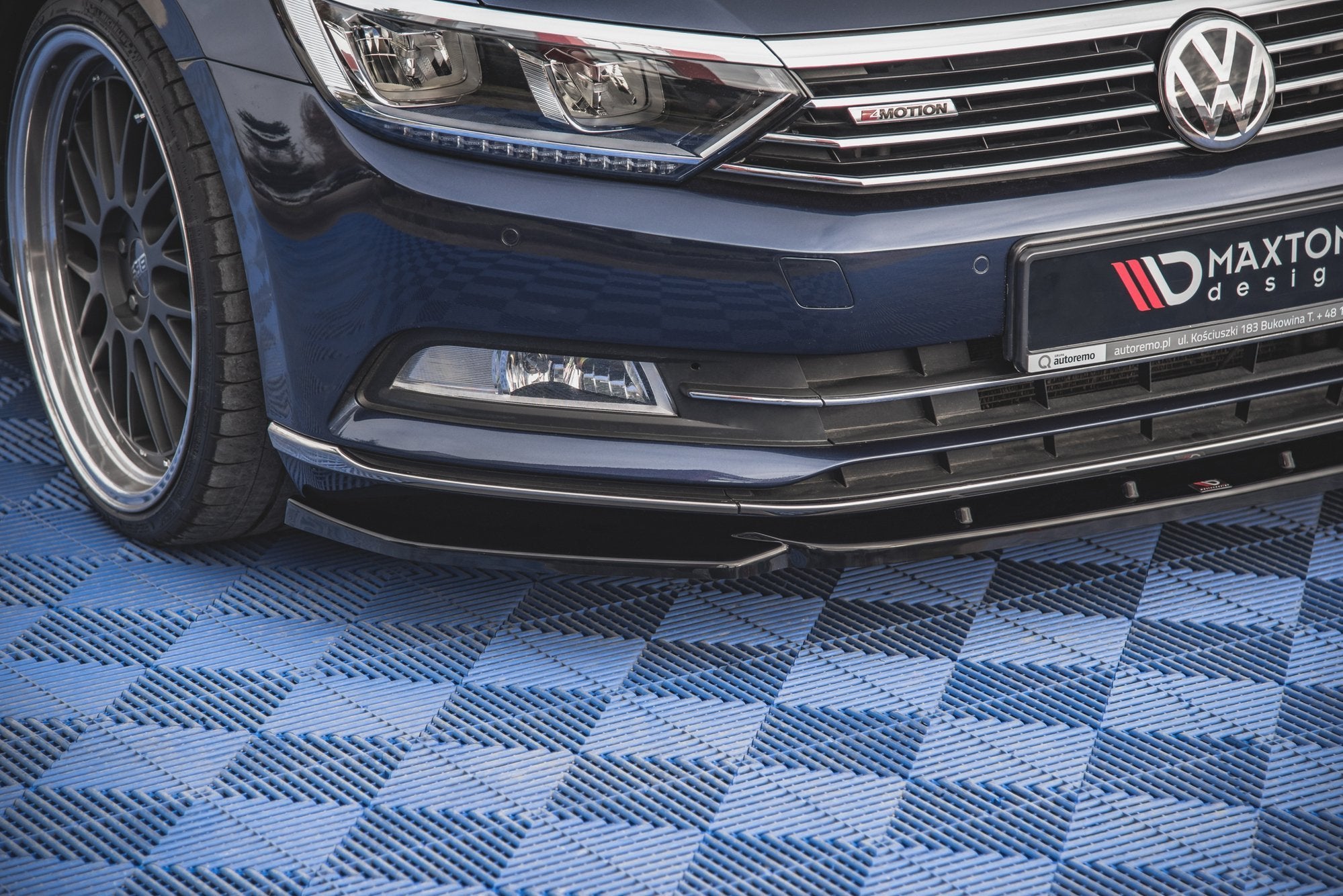 Front-Splitter-V.1-Volkswagen-Passat-B8---Gloss-Black