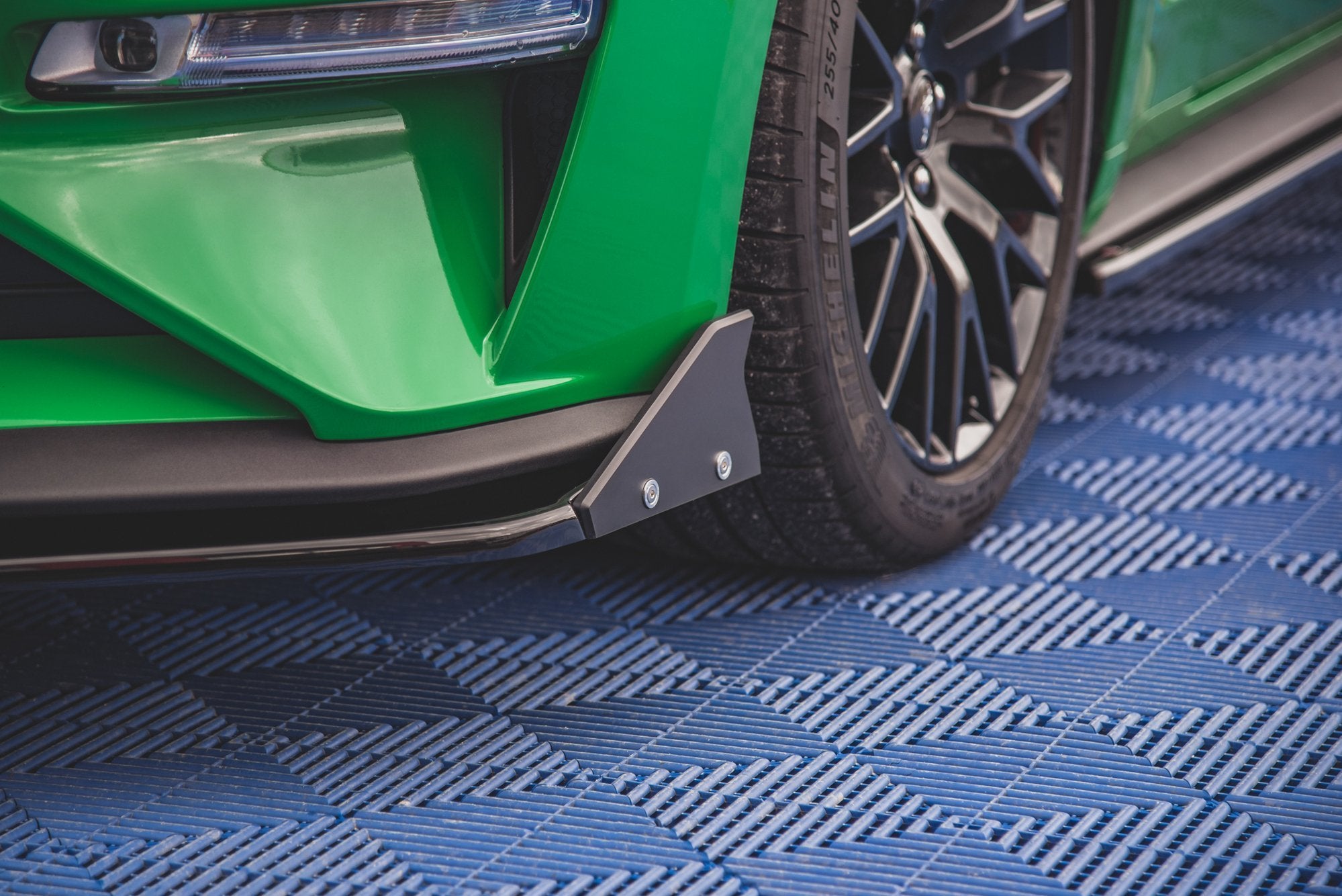 Front-Splitter-+-Flaps-V.1-Ford-Mustang-GT-MK6-Facelift-NP