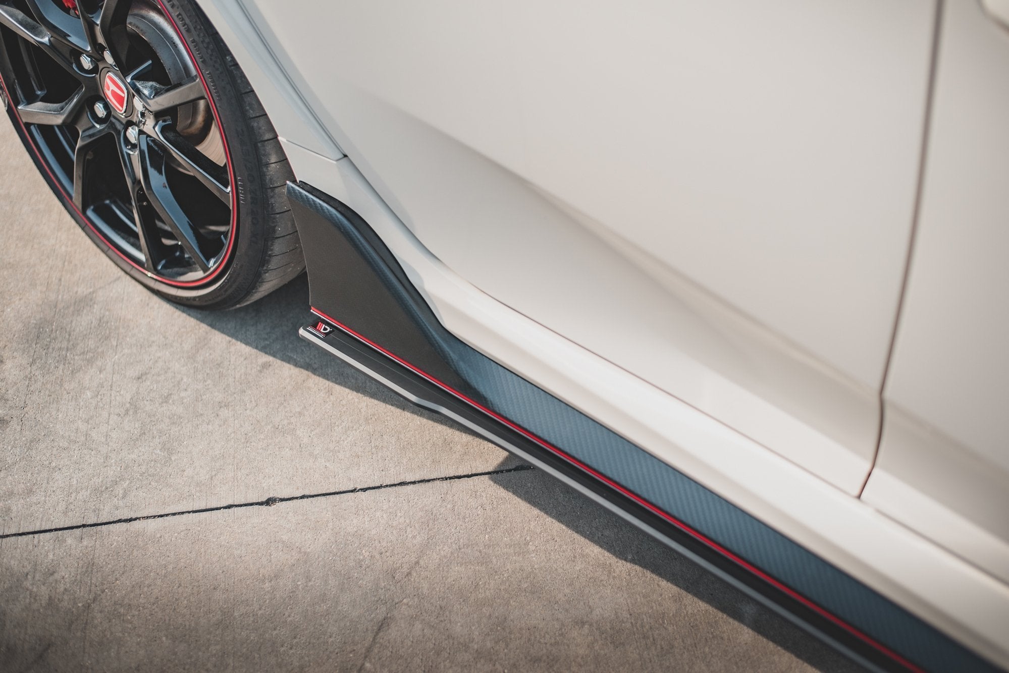 Side-Skirts-Diffusers-V.2-Honda-Civic-X-Type-R-Red-Line