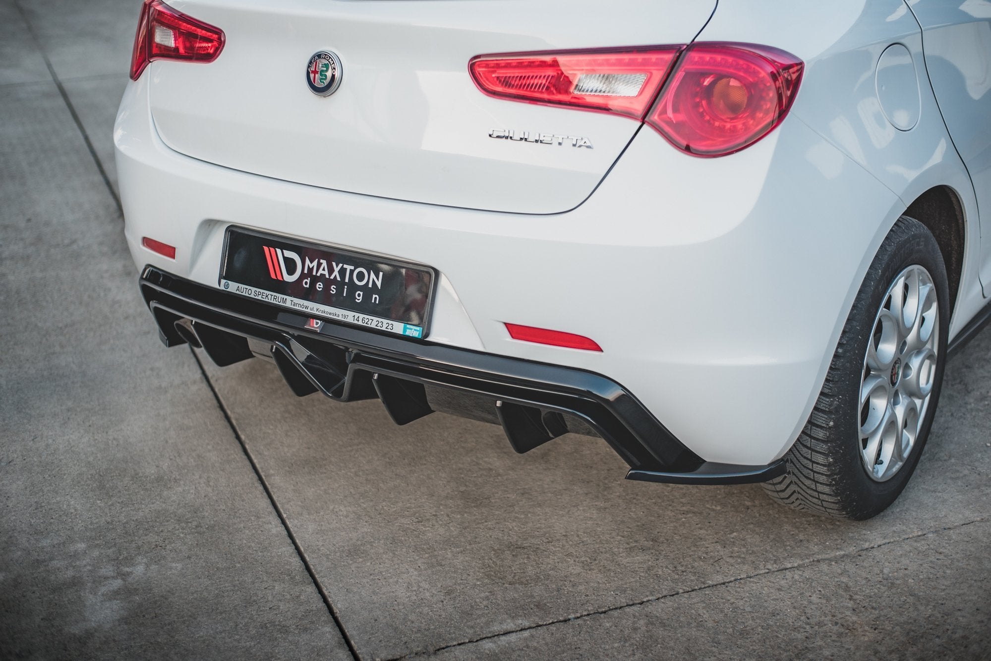 Rear-Side-Splitters-V.3-Alfa-Romeo-Giulietta-Facelift-GB