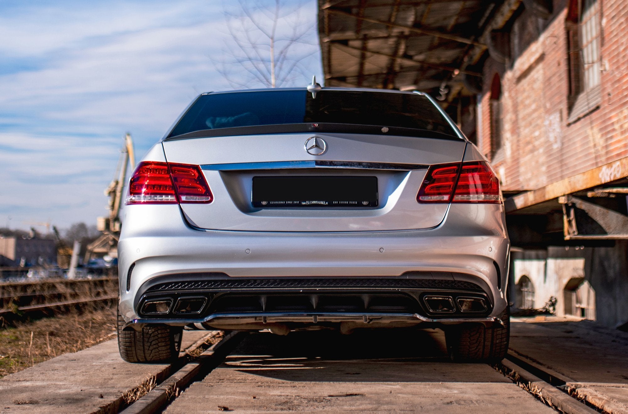 Spoiler-Cap-Mercedes-Benz-E63-AMG-Sedan-W212-Facelift-T