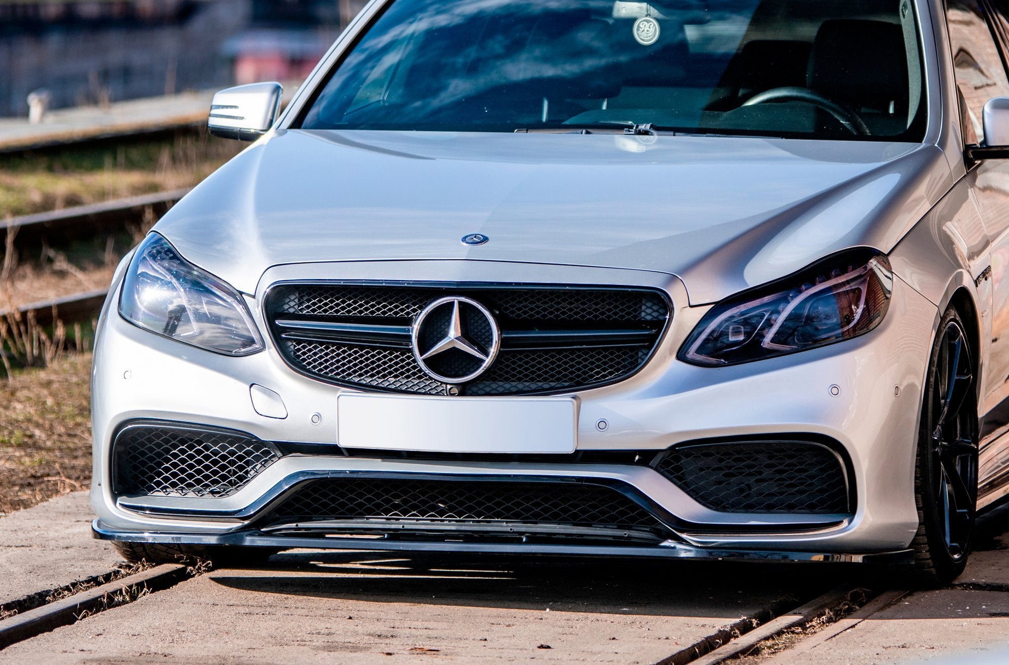 Front-Splitter-Mercedes-Benz-E63-AMG-Sedan-W212-Facelift-GB
