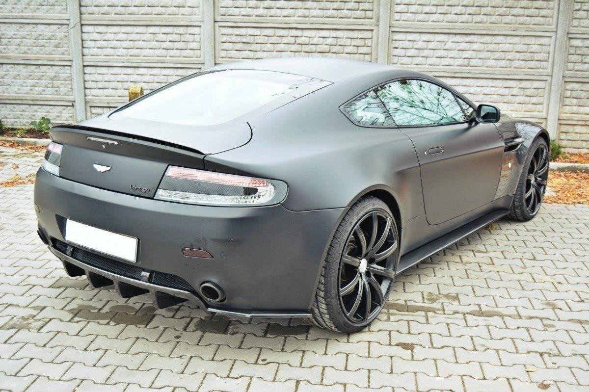 Spoiler-Cap-Aston-Martin-V8-Vantage---Gloss-Black