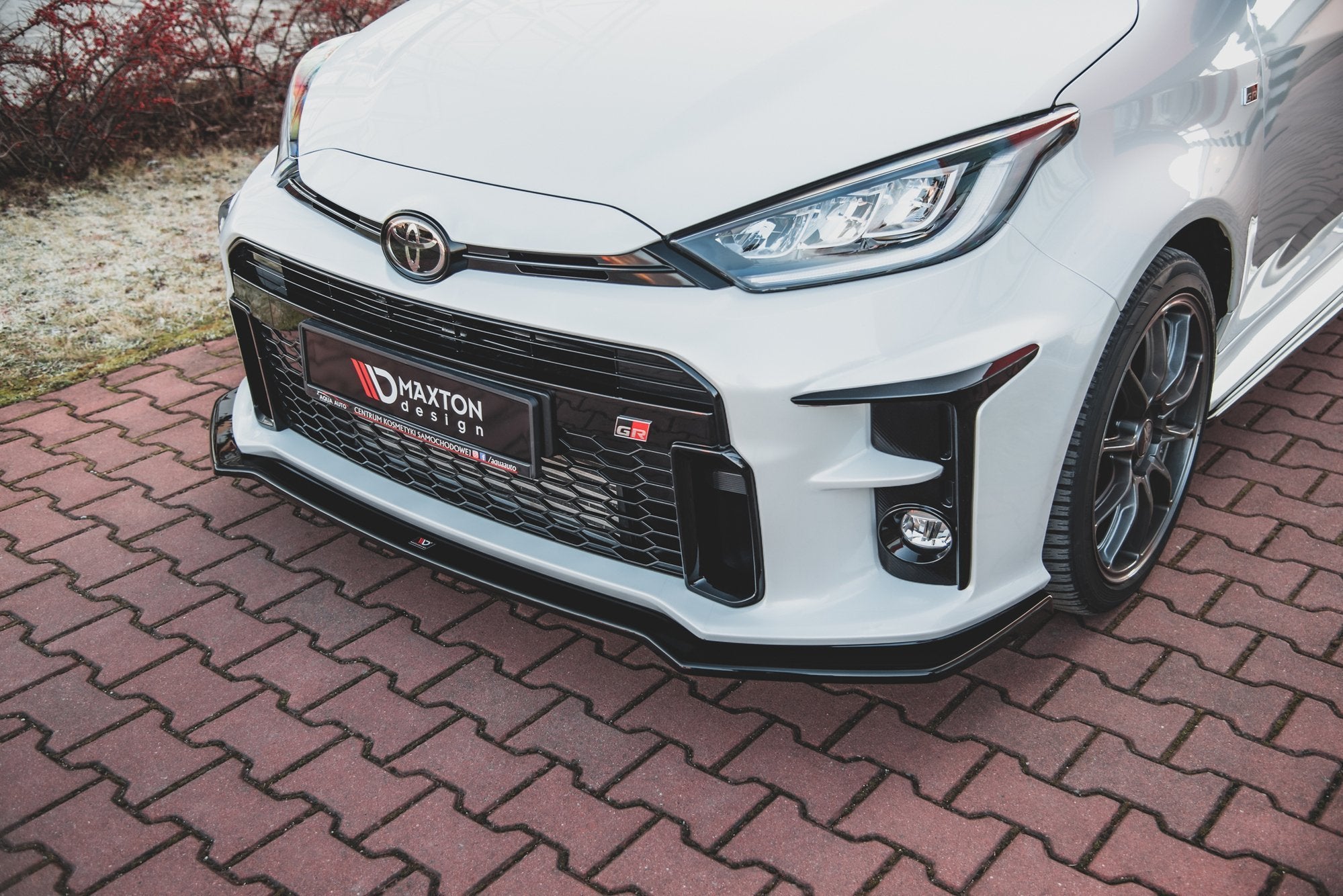 Front-Splitter-V.1-Toyota-Gr-Yaris-MK4---Gloss-Black