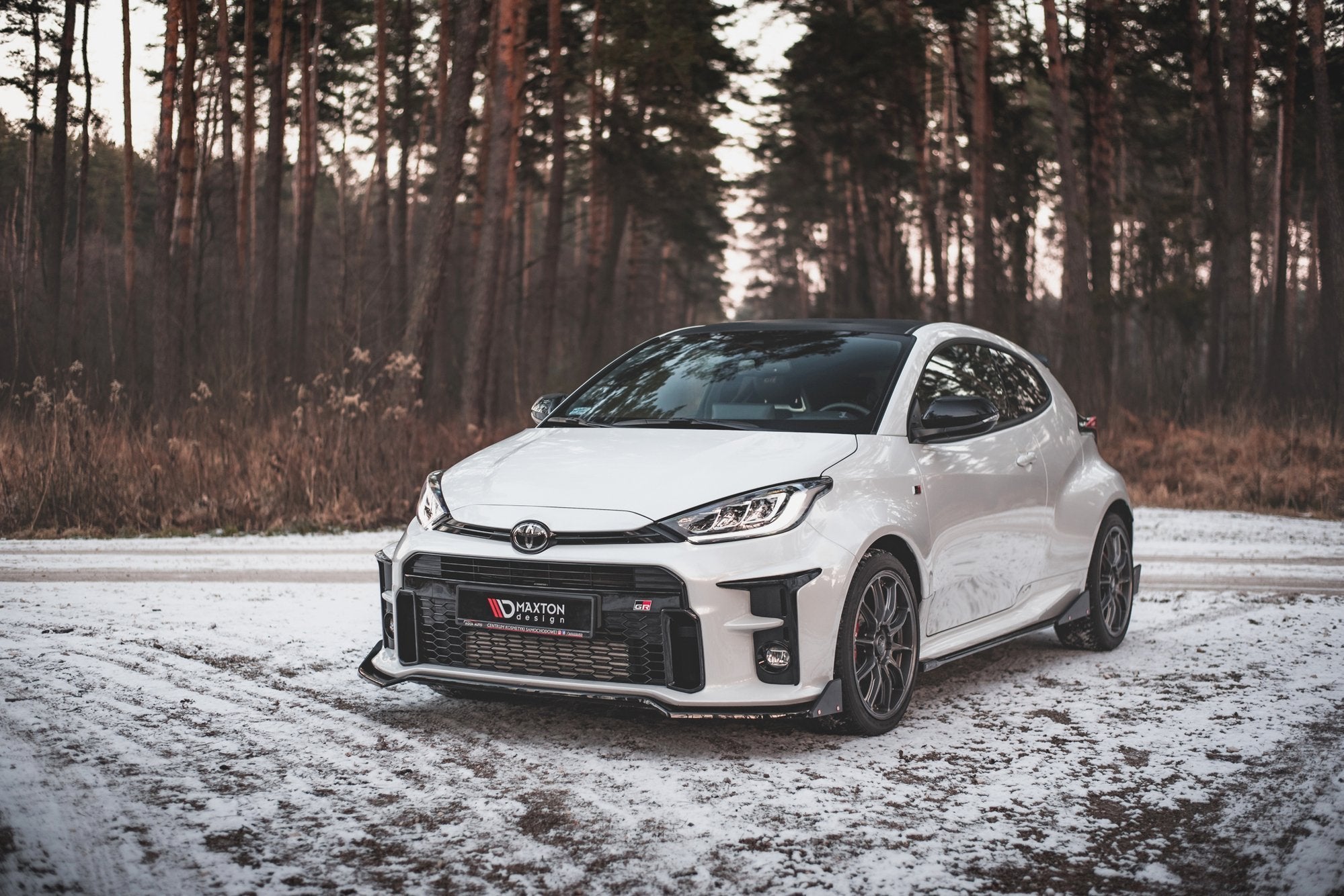 Front-Splitter-+-Flaps-V.3-Toyota-Gr-Yaris-MK4---Not-Primed