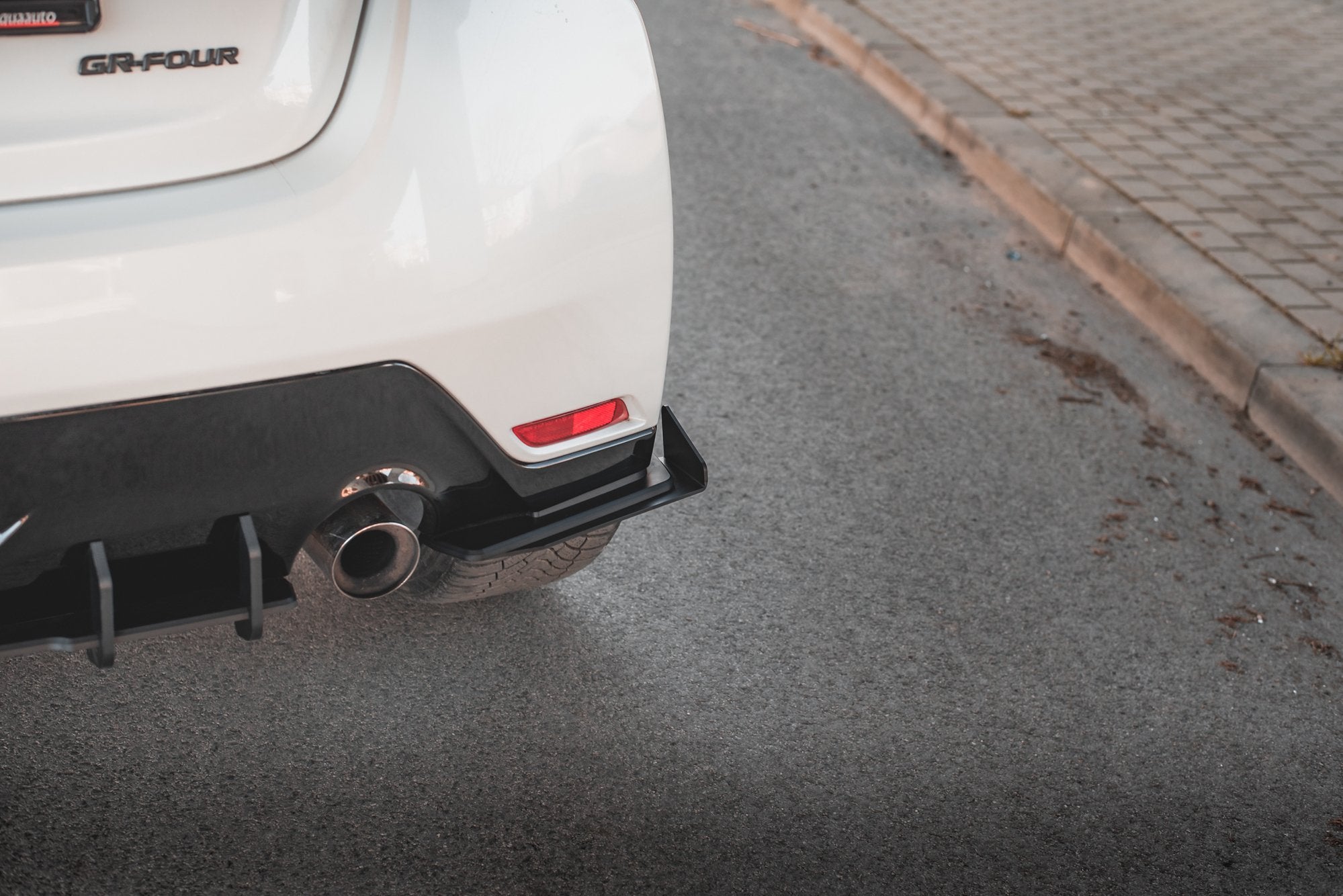 Rear-Side-Flaps-Toyota-Gr-Yaris-MK4---Gloss-Black