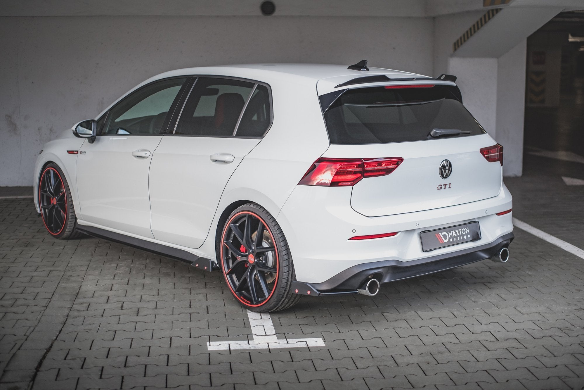 Rear-Side-Splitters-+-Flaps-V.2-Volkswagen-Golf-8-GTi-NP