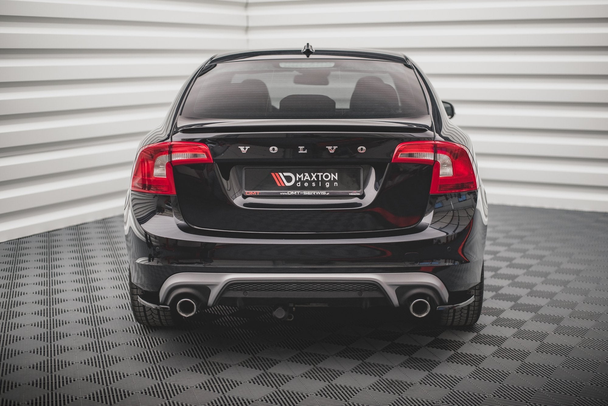 Rear-Side-Splitters-Volvo-S60-R-Design-MK2---Gloss-Black