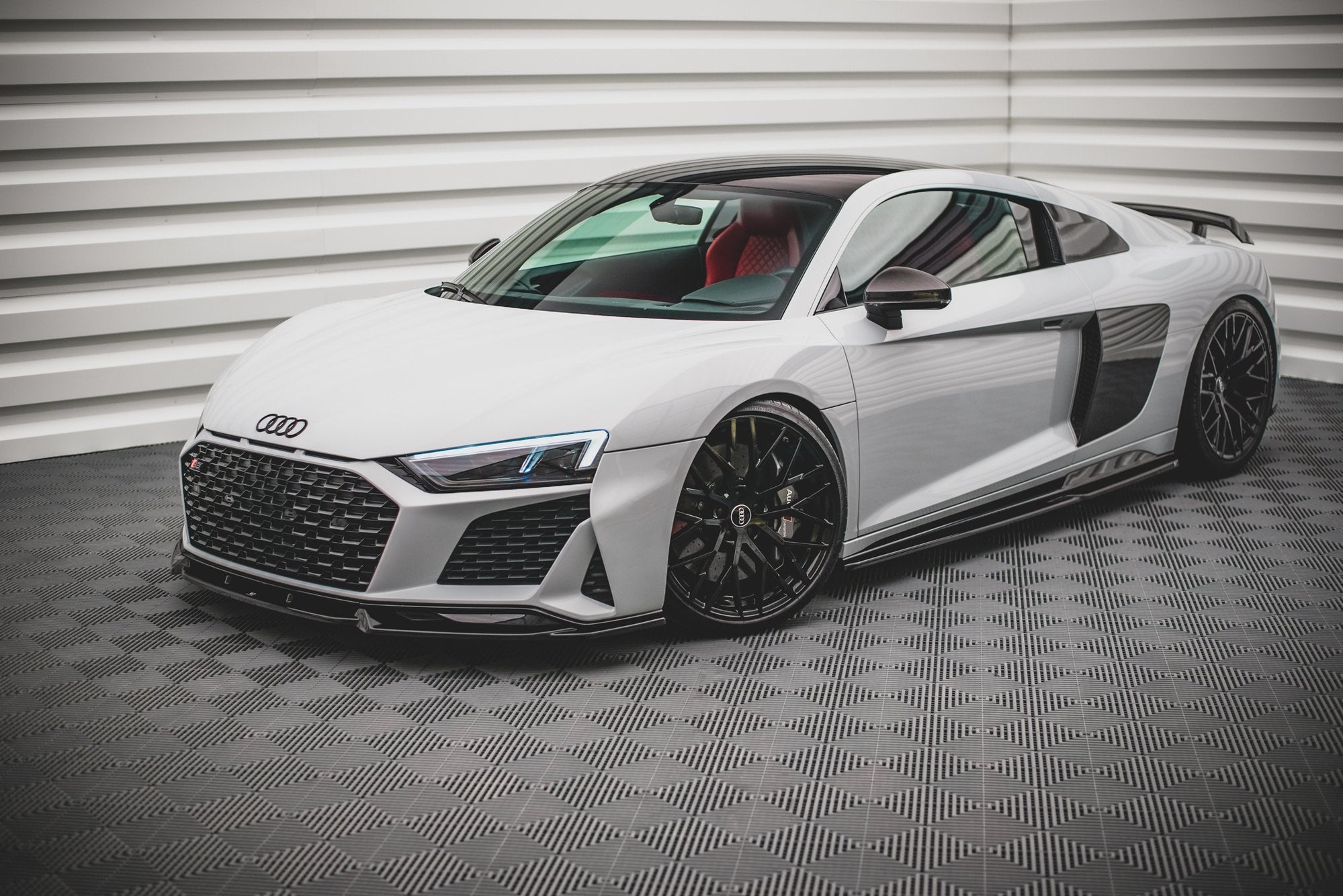 Side-Skirts-Diffusers-Audi-R8-MK2-Facelift---Gloss-Black