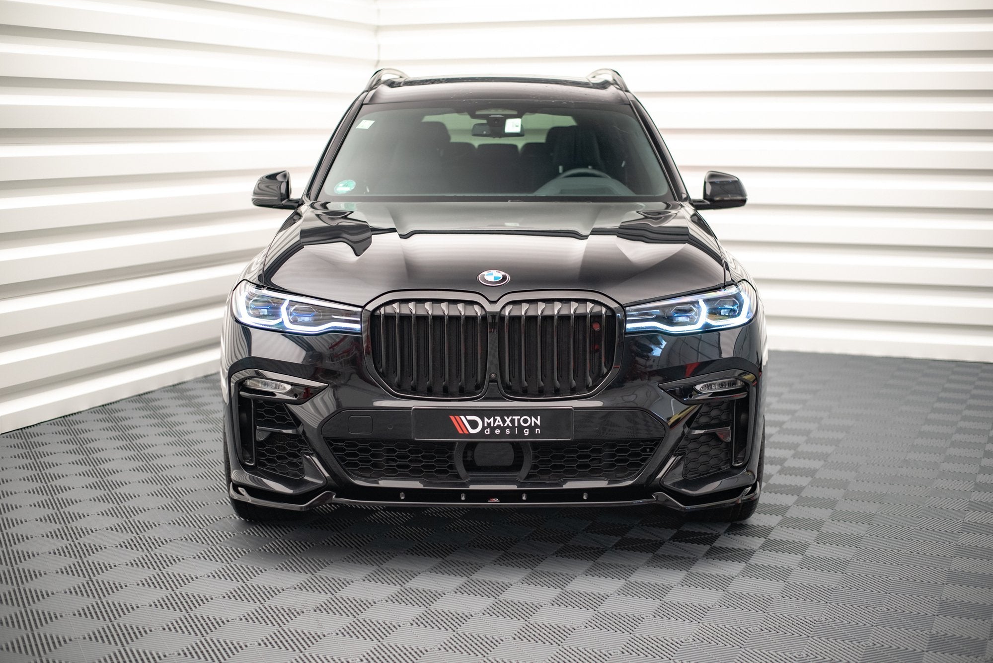 Front-Splitter-V.2-BMW-X7-M-G07---Gloss-Black