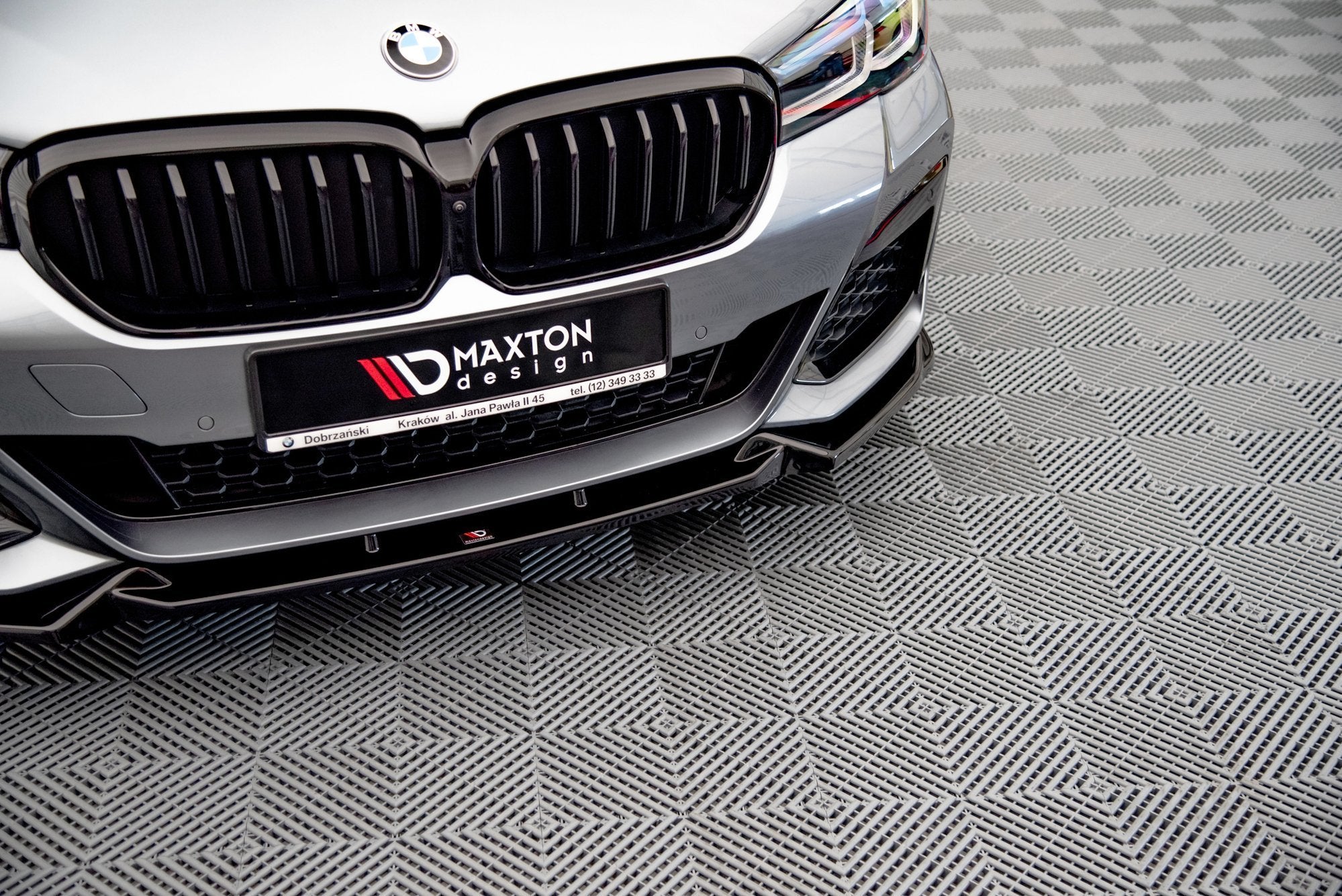 Front-Splitter-V.1-BMW-5-G30-Facelift-M-Pack---Gloss-Black