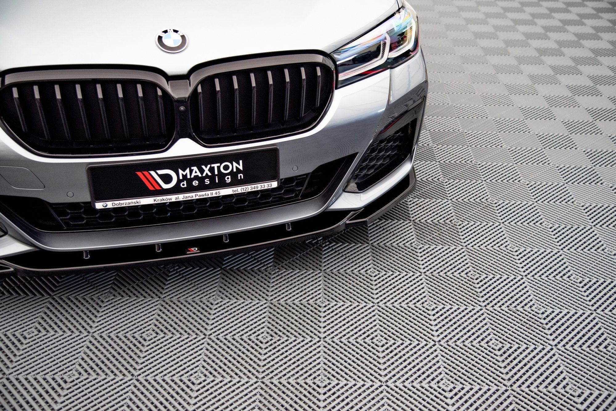 Front-Splitter-V.2-BMW-5-G30-Facelift-M-Pack---Gloss-Black