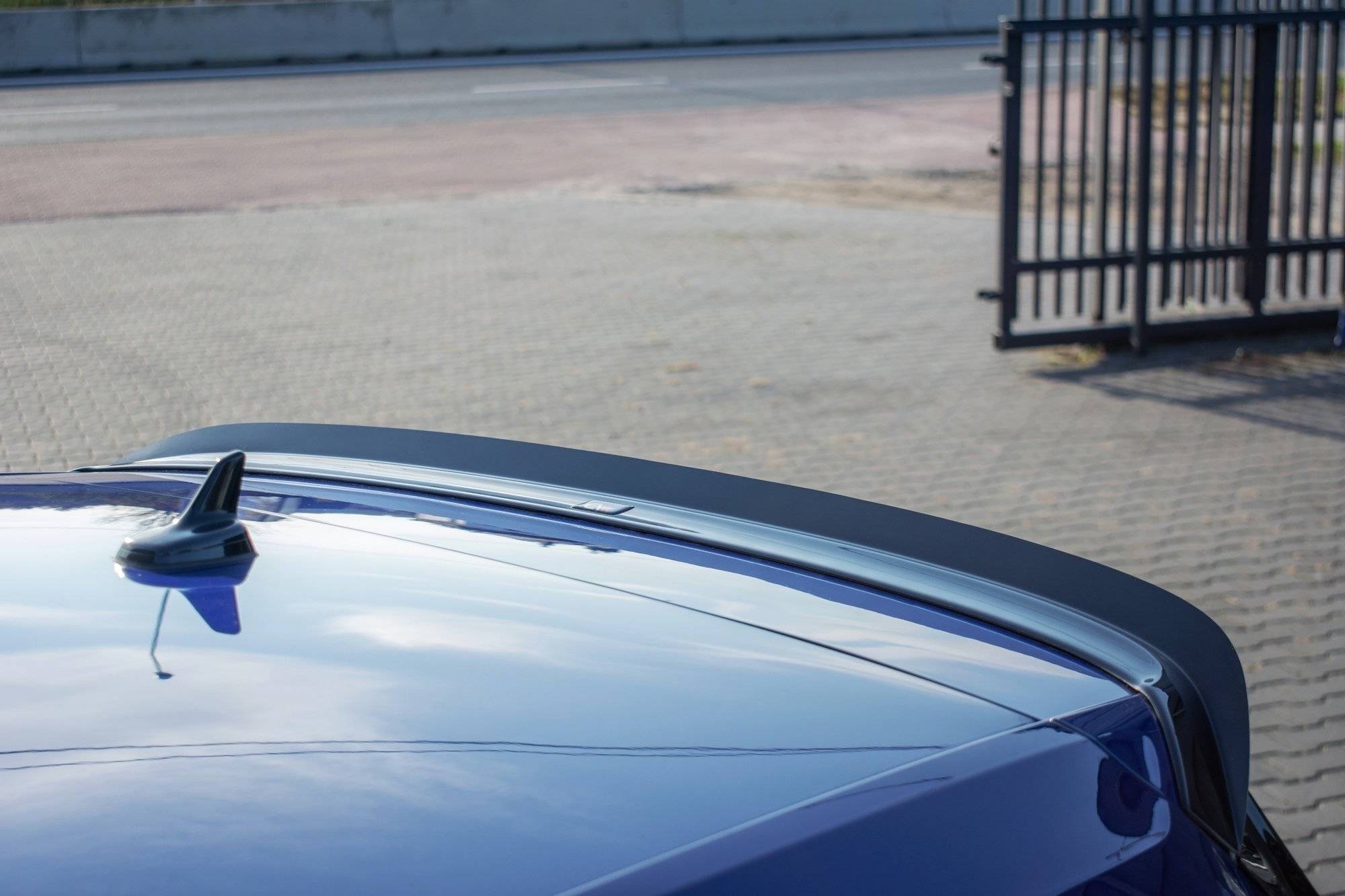 Spoiler-Cap-V.1-Volkswagen-Golf-7/7-Facelift-R/R-Line/GTi--G