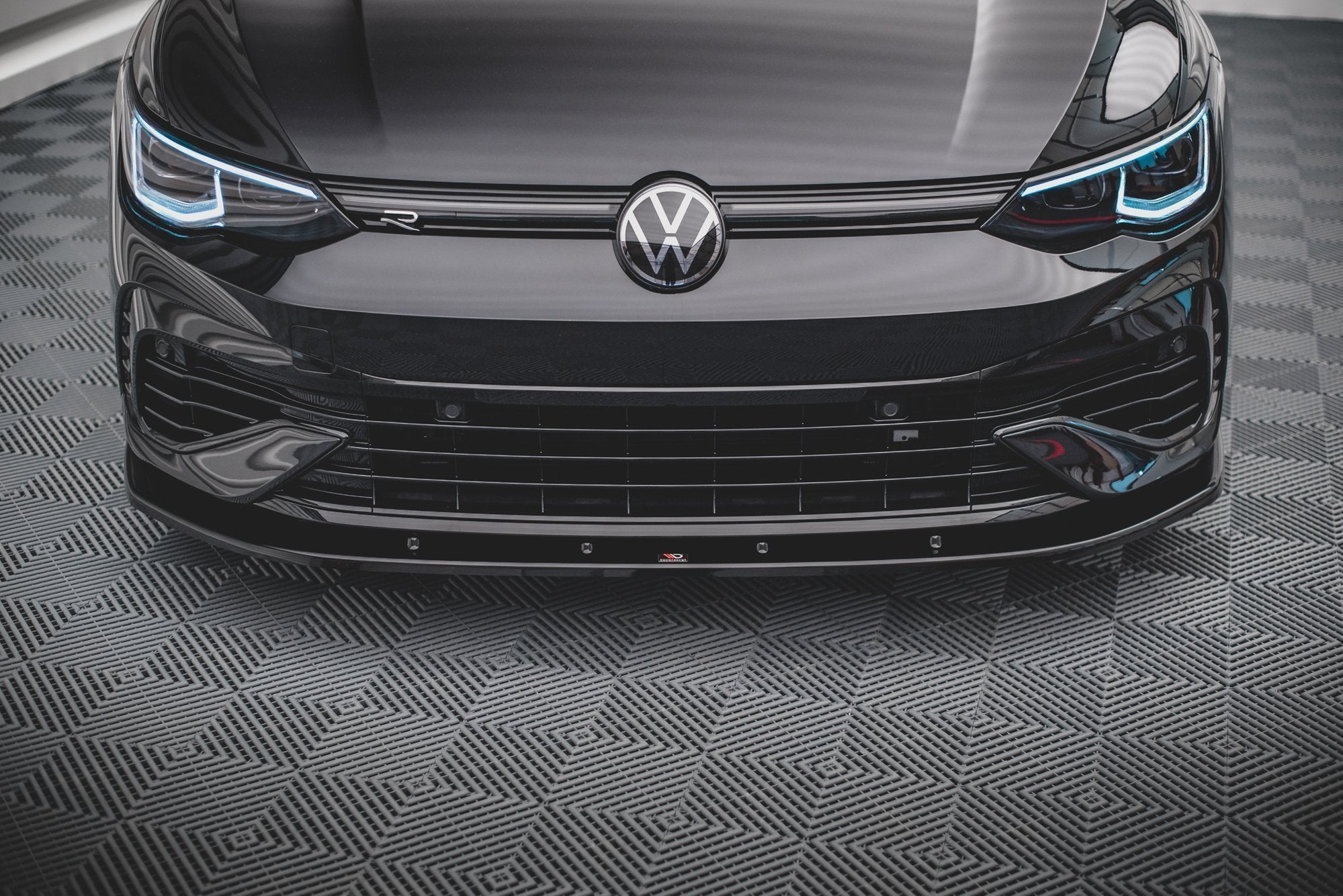 Front-Splitter-V.1-Volkswagen-Golf-R-MK8---Gloss-Black