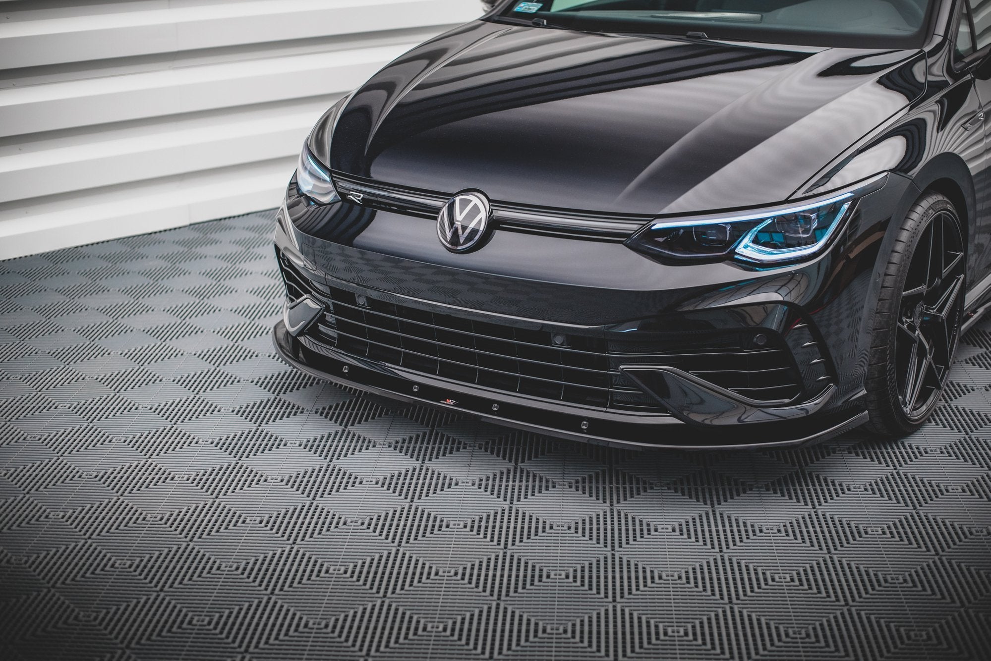 Front-Splitter-V.1-Volkswagen-Golf-R-MK8---Gloss-Black