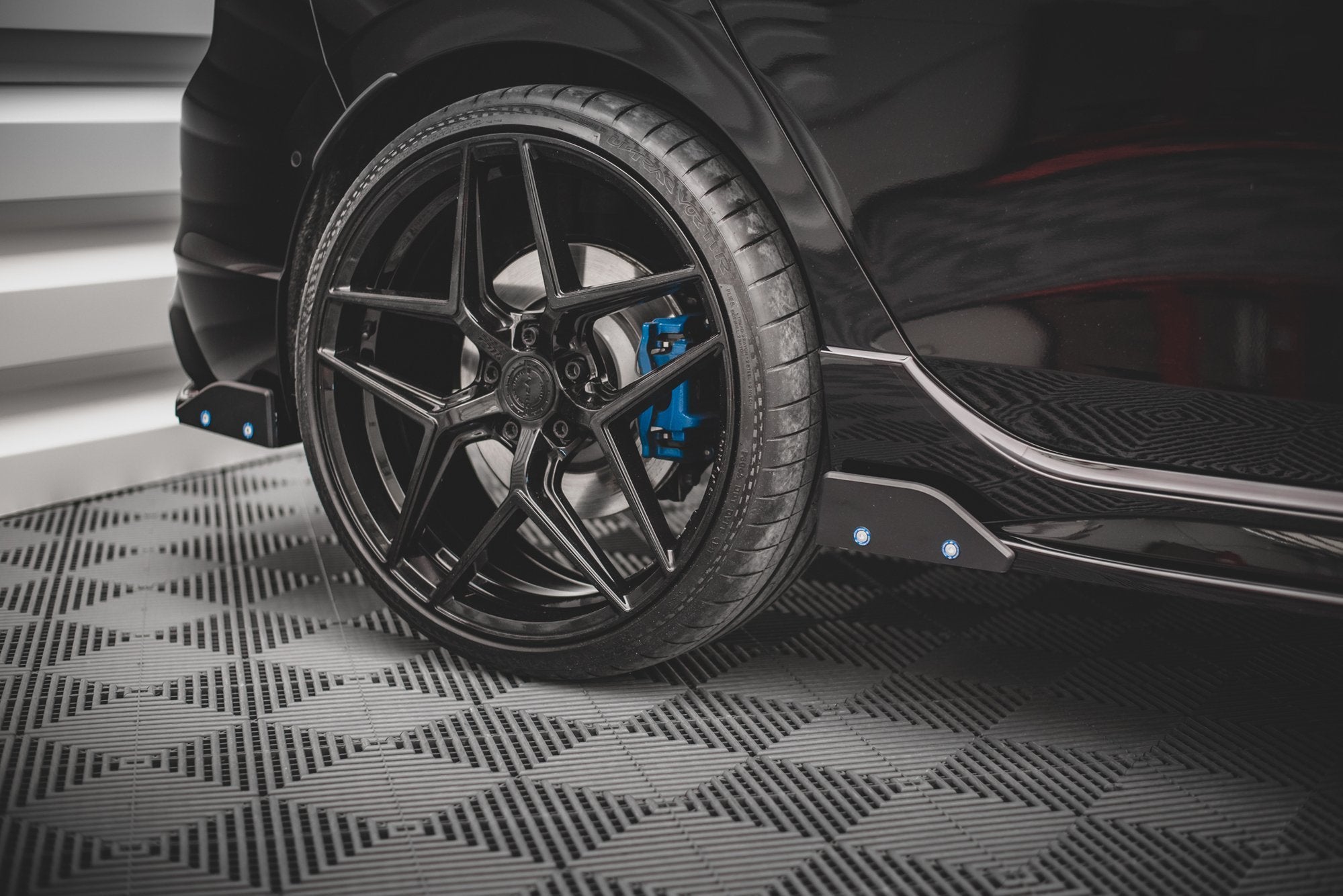 Rear-Side-Splitters-+-Flaps-V.2-Volkswagen-Golf-R-MK8-NP