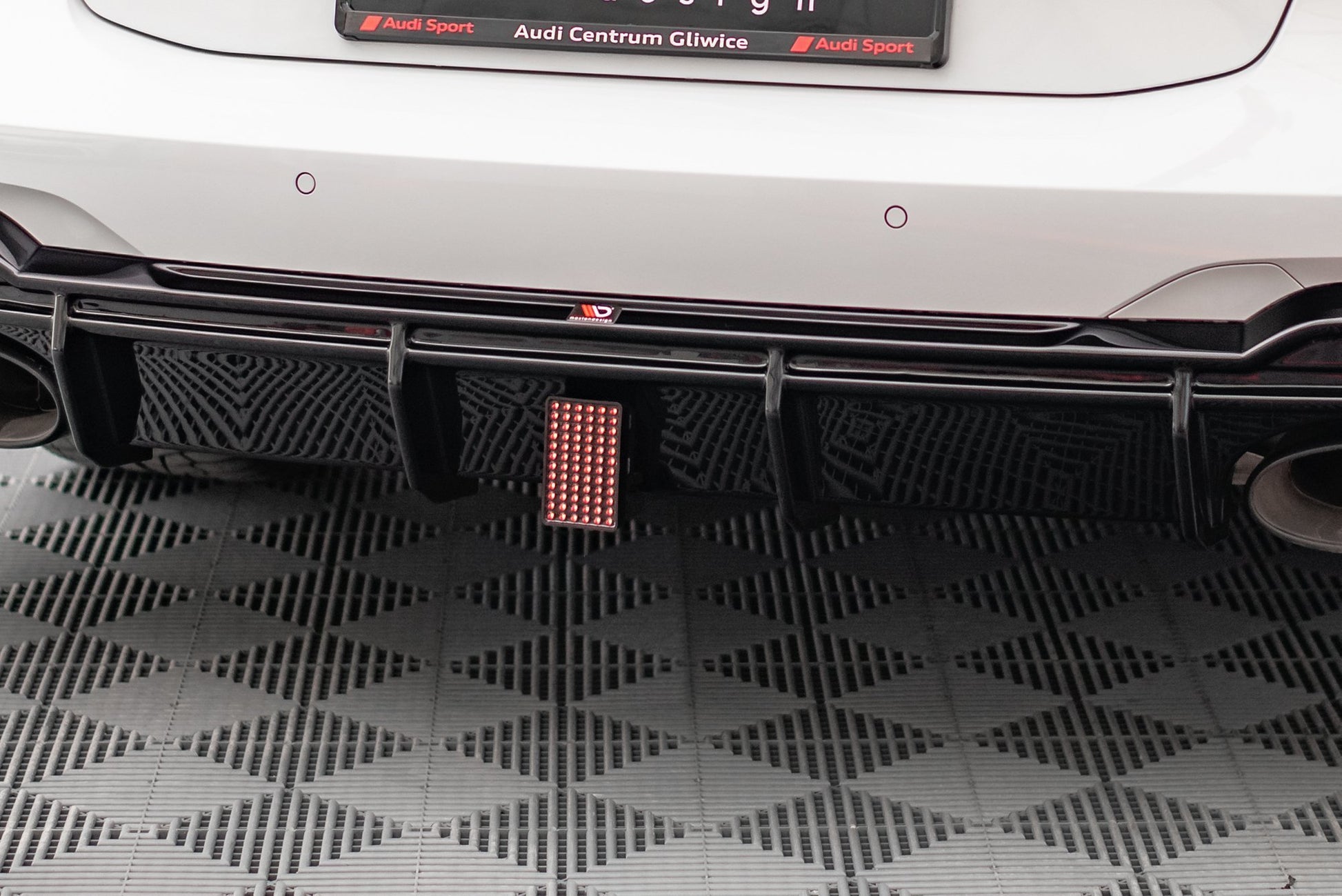 Led-Stop-Light-Audi-RS6-C8-/-RS7-C8