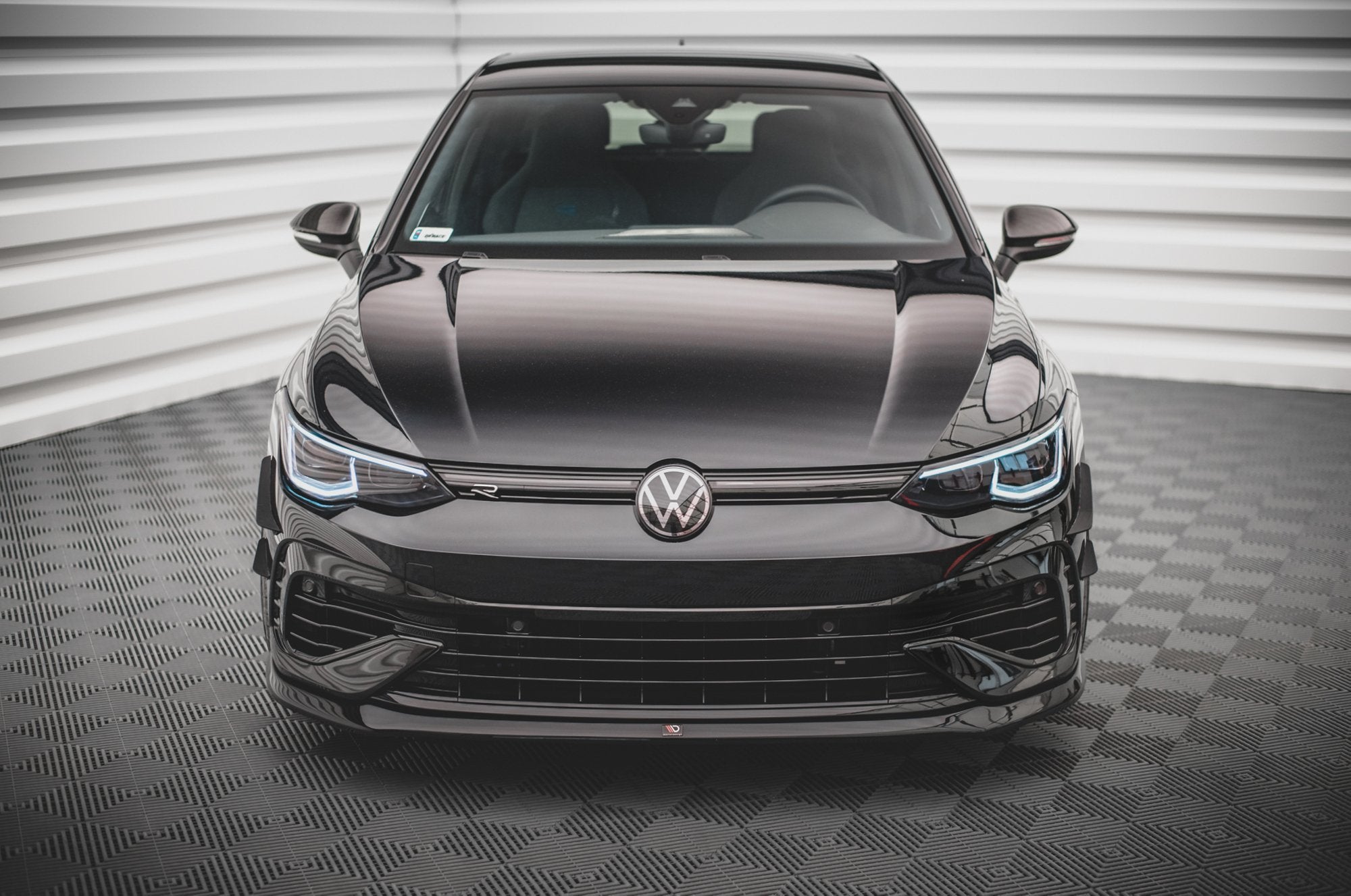 Front-Splitter-V.5-Volkswagen-Golf-R-MK8---Gloss-Black