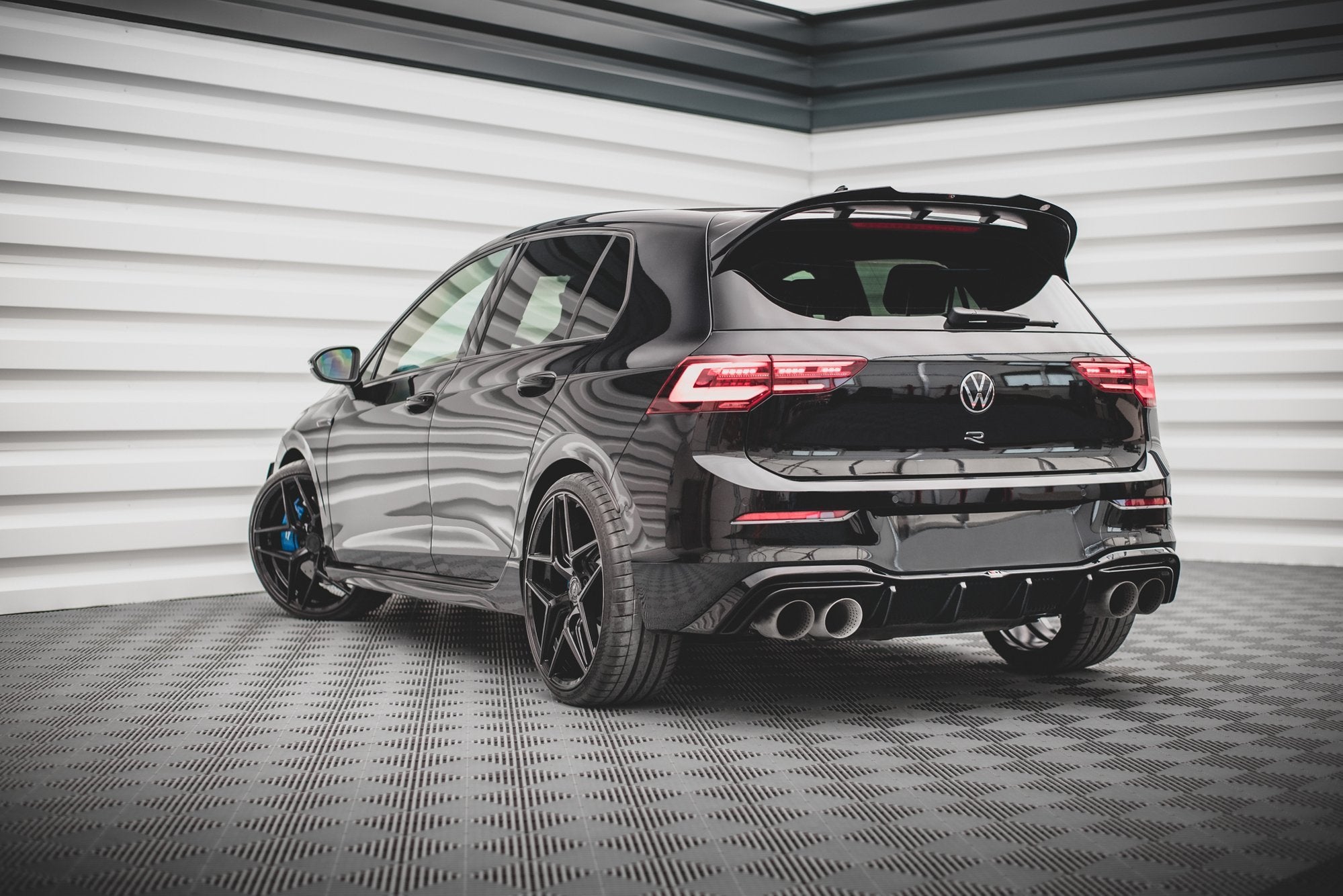 Rear-Valance-V.2-Volkswagen-Golf-R-MK8---Textured