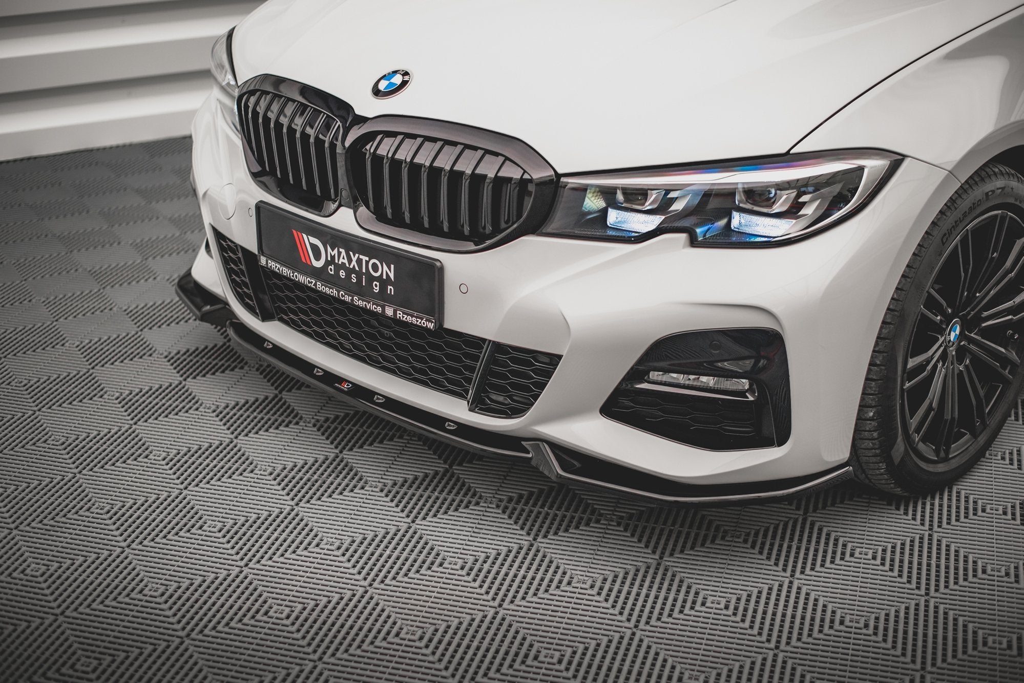 Front-Splitter-V.4-BMW-3-G20-/-G21-M-Pack---Gloss-Black