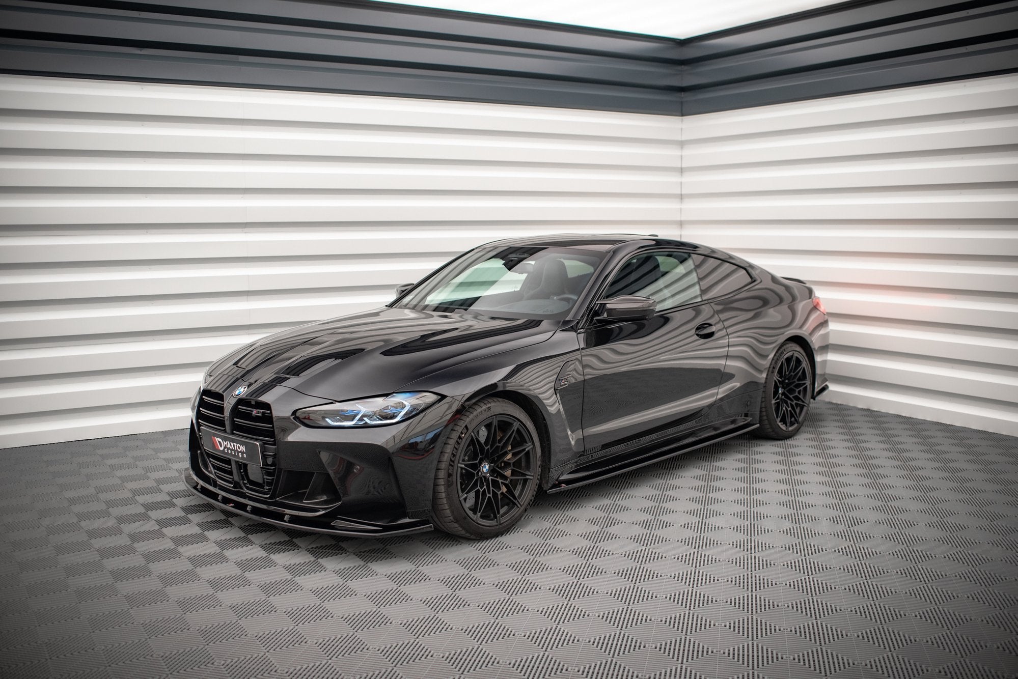 Side-Skirts-Diffusers-V.2-BMW-M4-G82---Gloss-Black