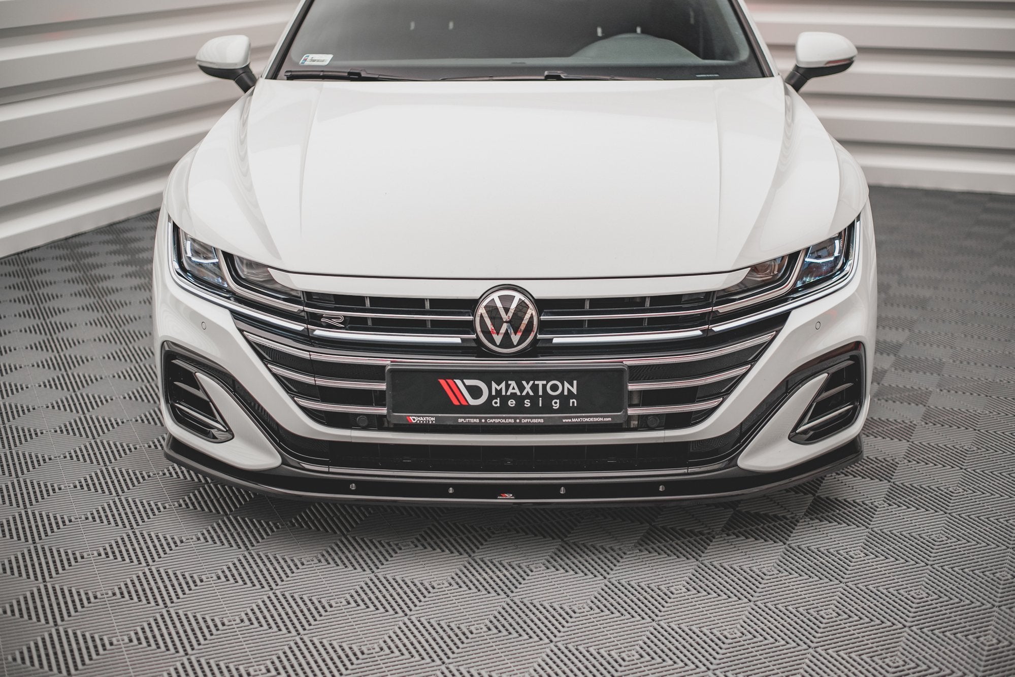 Front-Splitter-V.2-Volkswagen-Arteon-R-Line-Facelift-CL