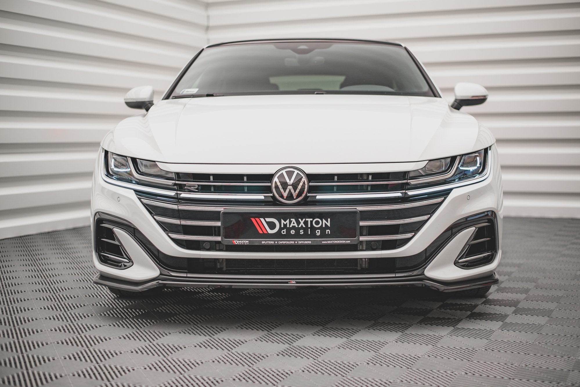 Front-Splitter-V.3-Volkswagen-Arteon-R-Line-Facelift-GB