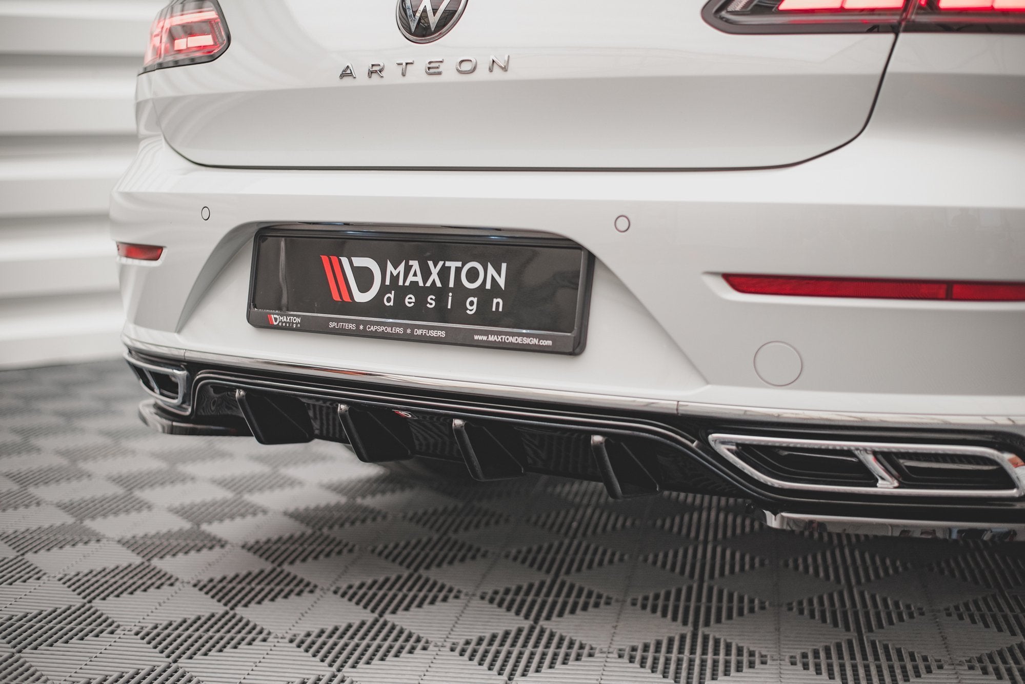 Rear-Valance-Volkswagen-Arteon-R-Line-Facelift---Gloss-Black