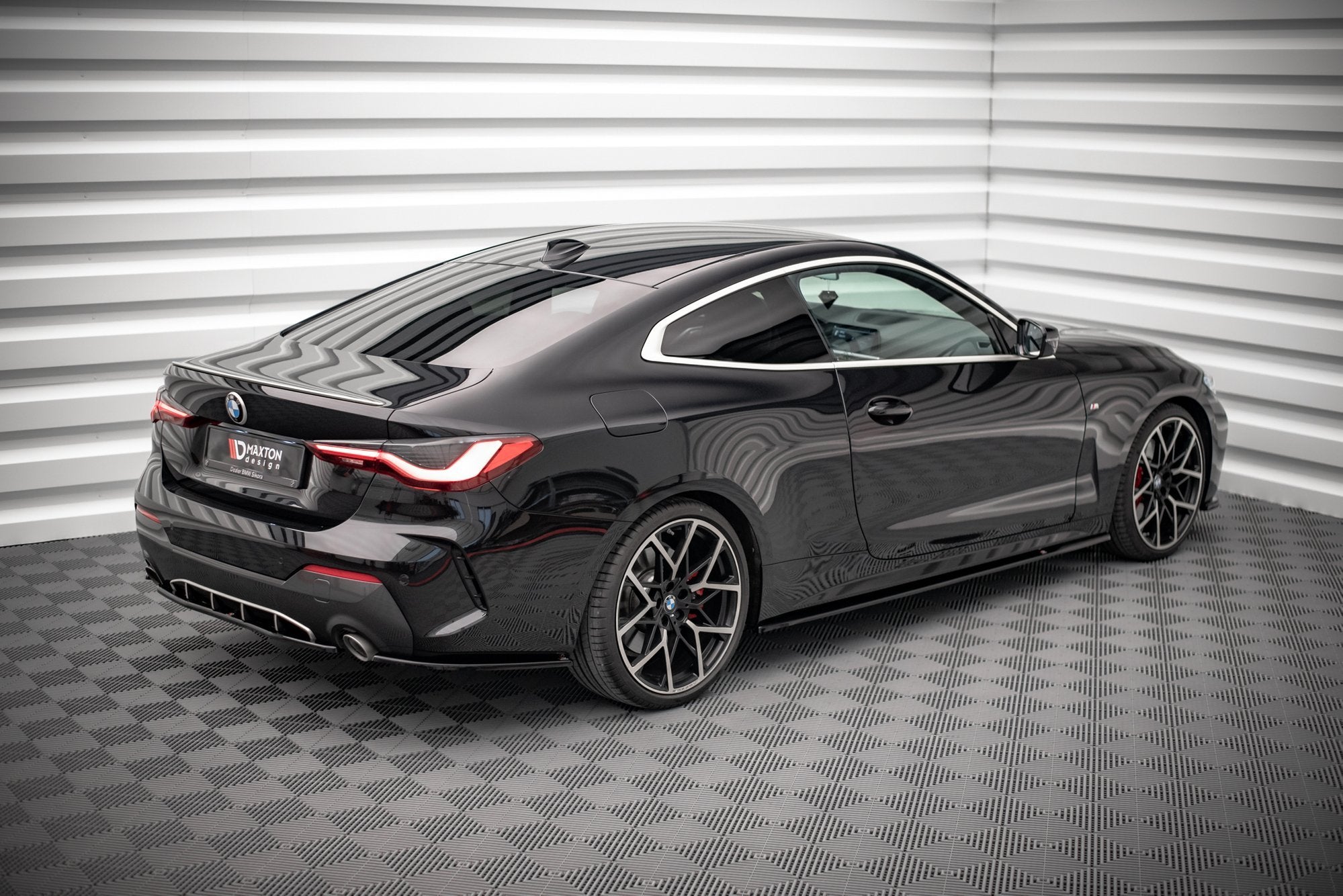 Rear-Side-Splitters-V.1-BMW-4-M-Pack-G22---Gloss-Black