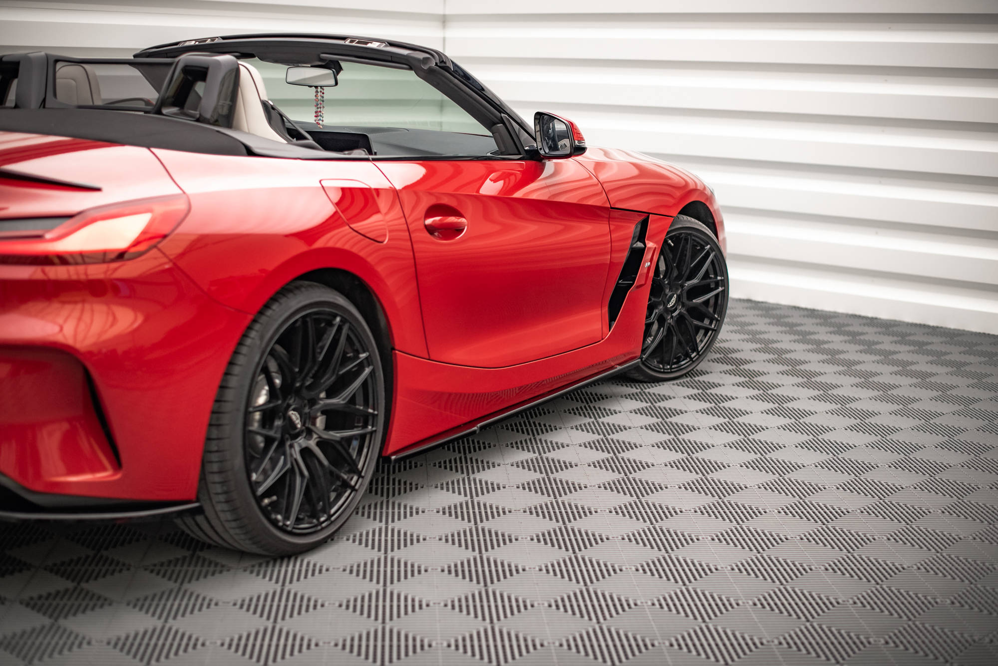 Side-Skirts-Diffusers-BMW-Z4-M-Pack-G29---Gloss-Black