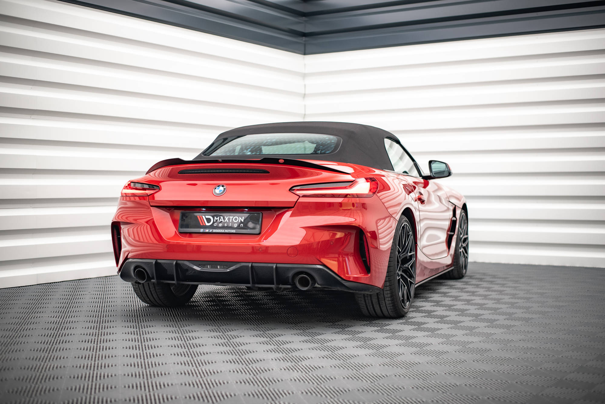 Street-Pro-Rear-Diffuser-BMW-Z4-M-Pack-G29-Red-Line