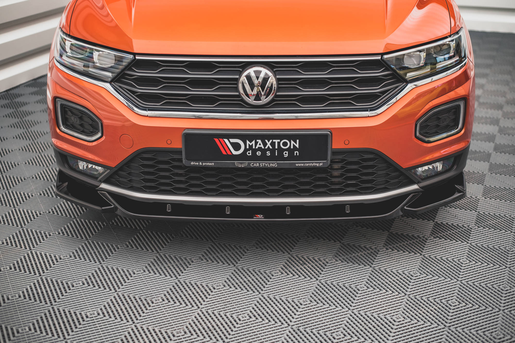 Front-Splitter-V.1-Volkswagen-T-ROC-MK1---Gloss-Black
