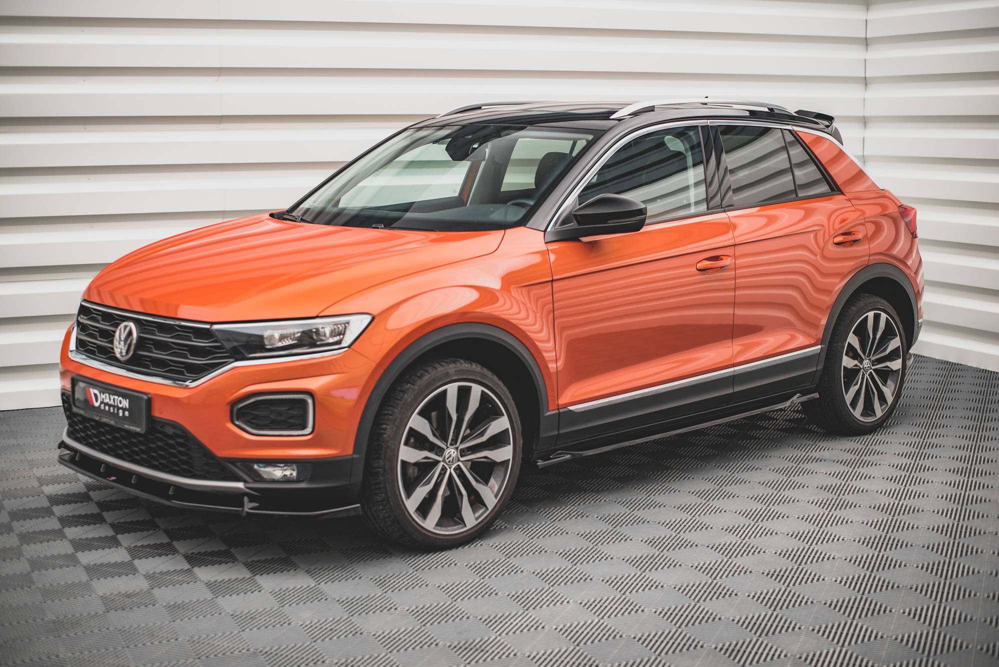 Side-Skirts-Diffusers-Volkswagen-T-ROC-MK1---Gloss-Black