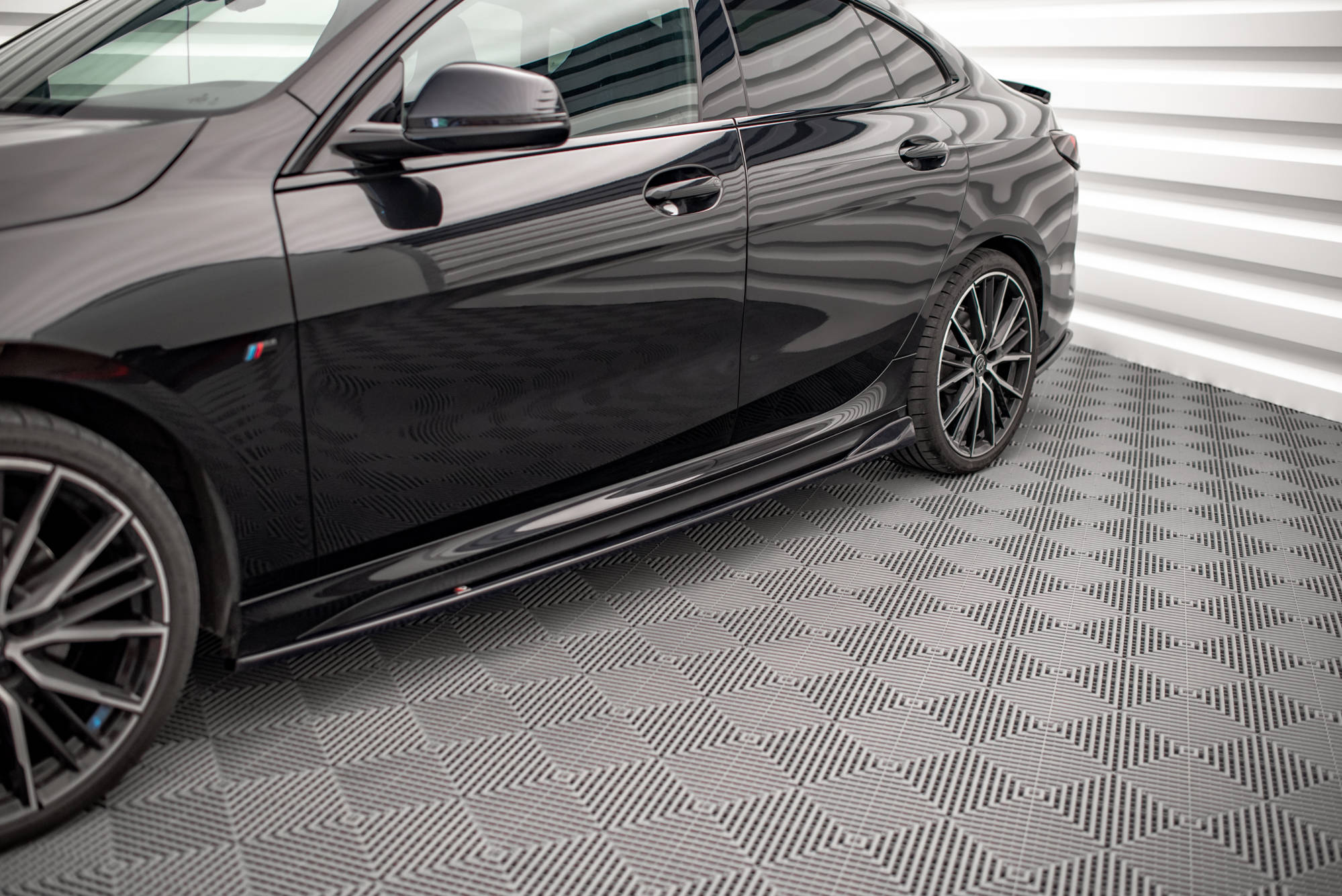 Side-Skirts-Diffusers-V.2-BMW-2-Gran-Coupe-M-Pack-/-M235I-F4